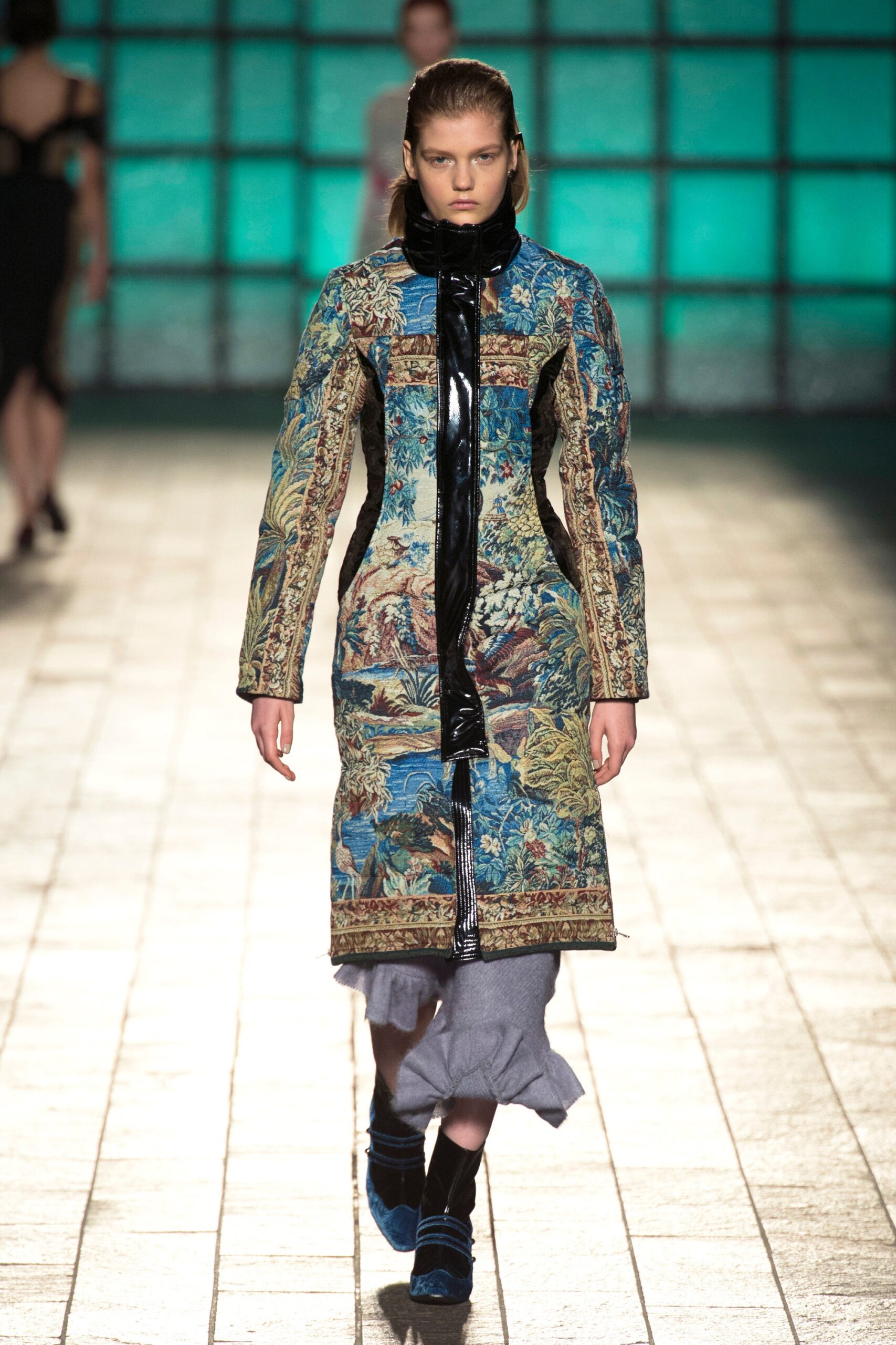 Mary Katrantzou F/W 18 Look 18