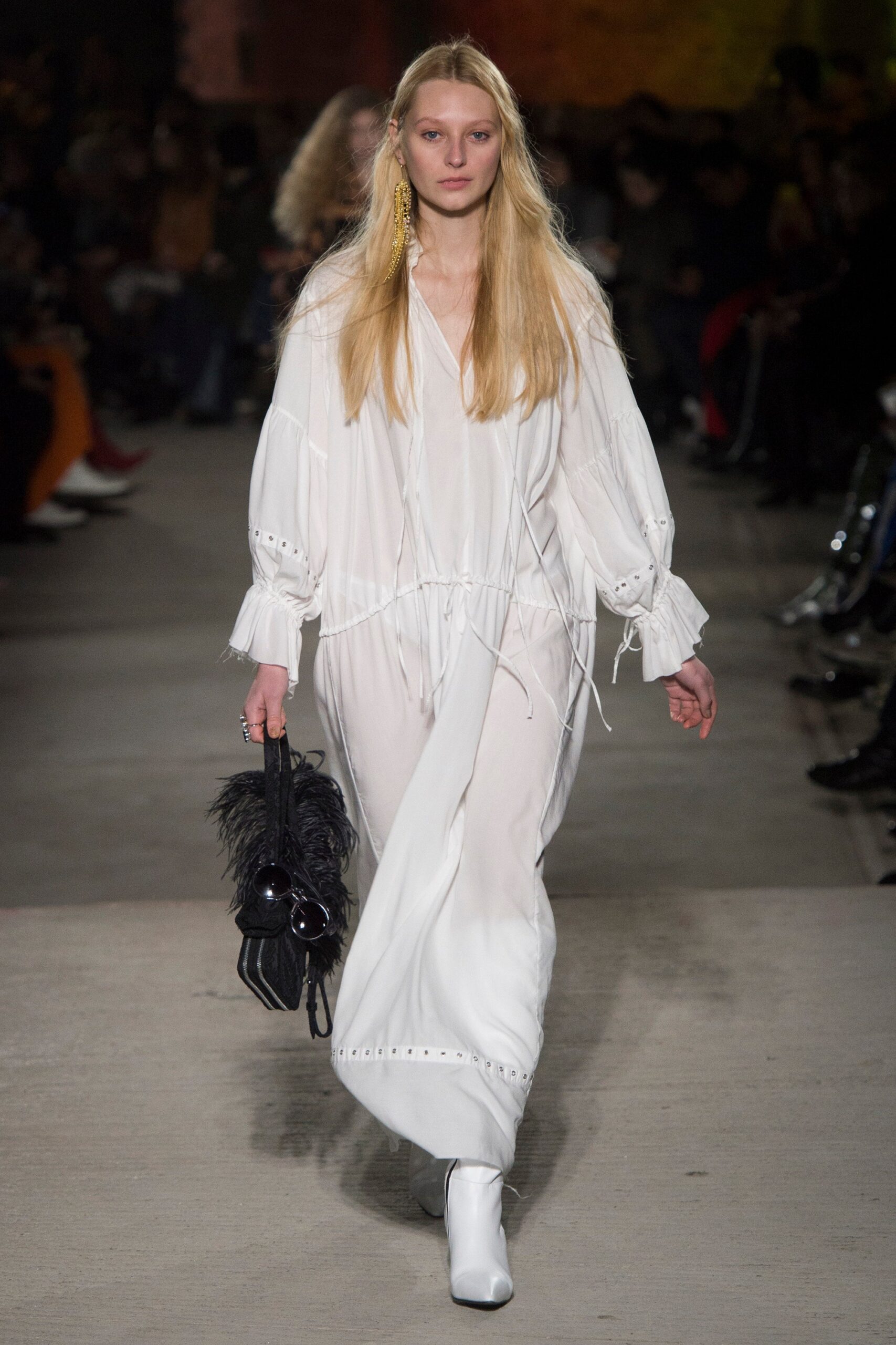 Marques’Almeida F/W 18 Look 10