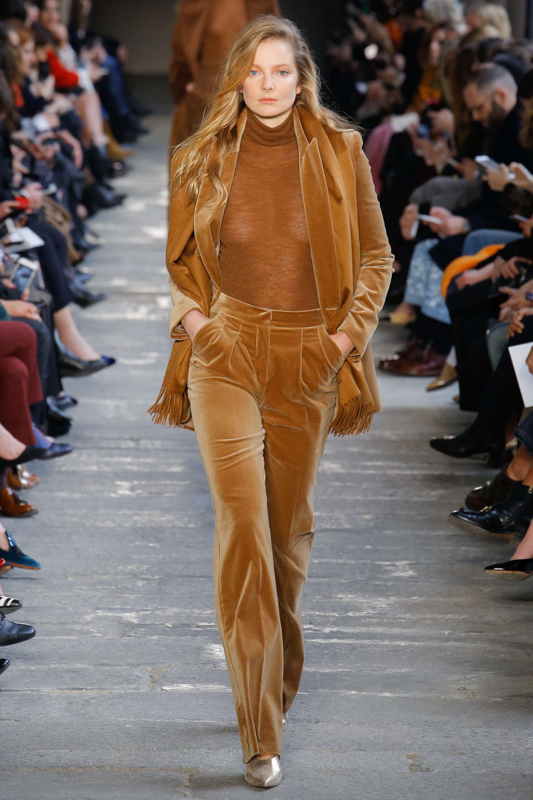 Max Mara F/W 17 Look 6