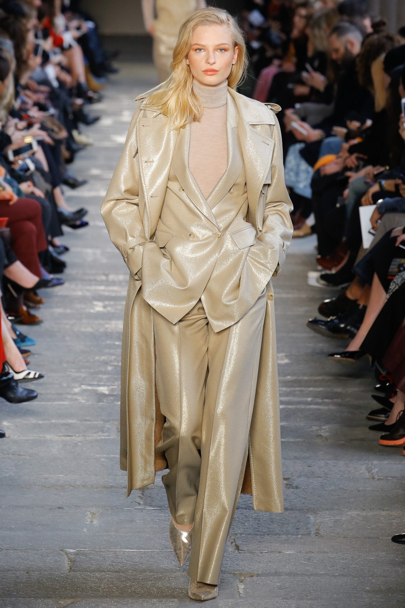 Max Mara F/W 17 Look 24