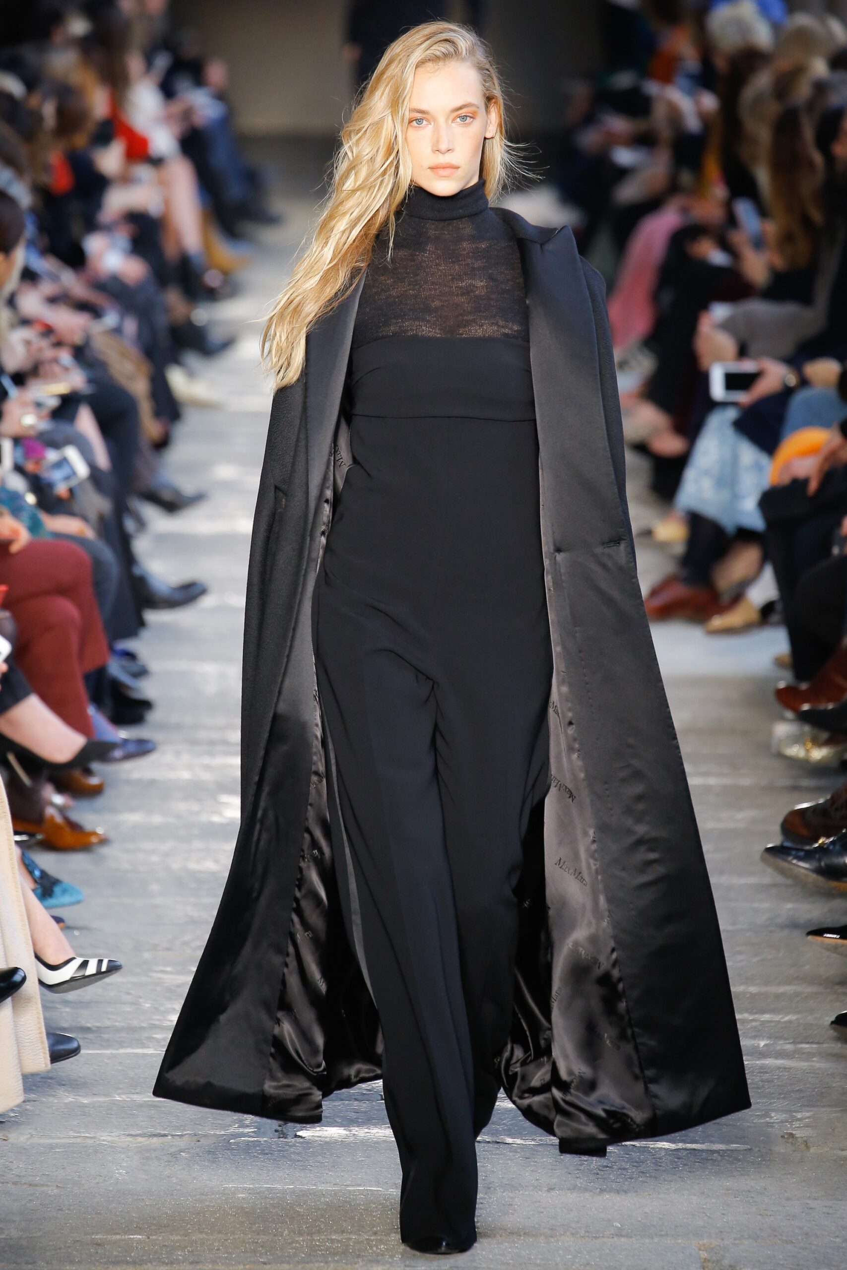 Max Mara F/W 17 Look 35