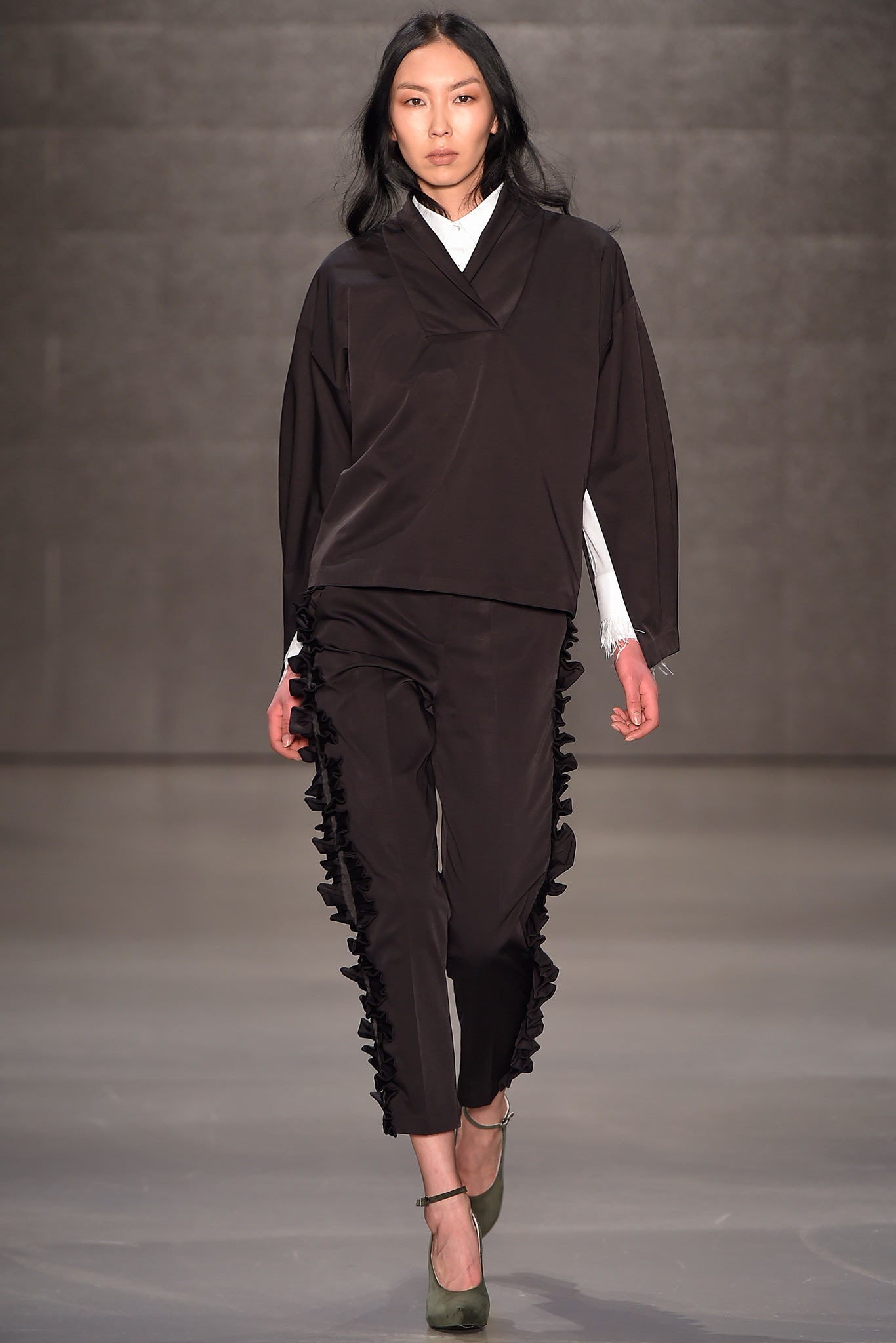 Mehtap Elaidi Istanbul F/W 15 Look 21
