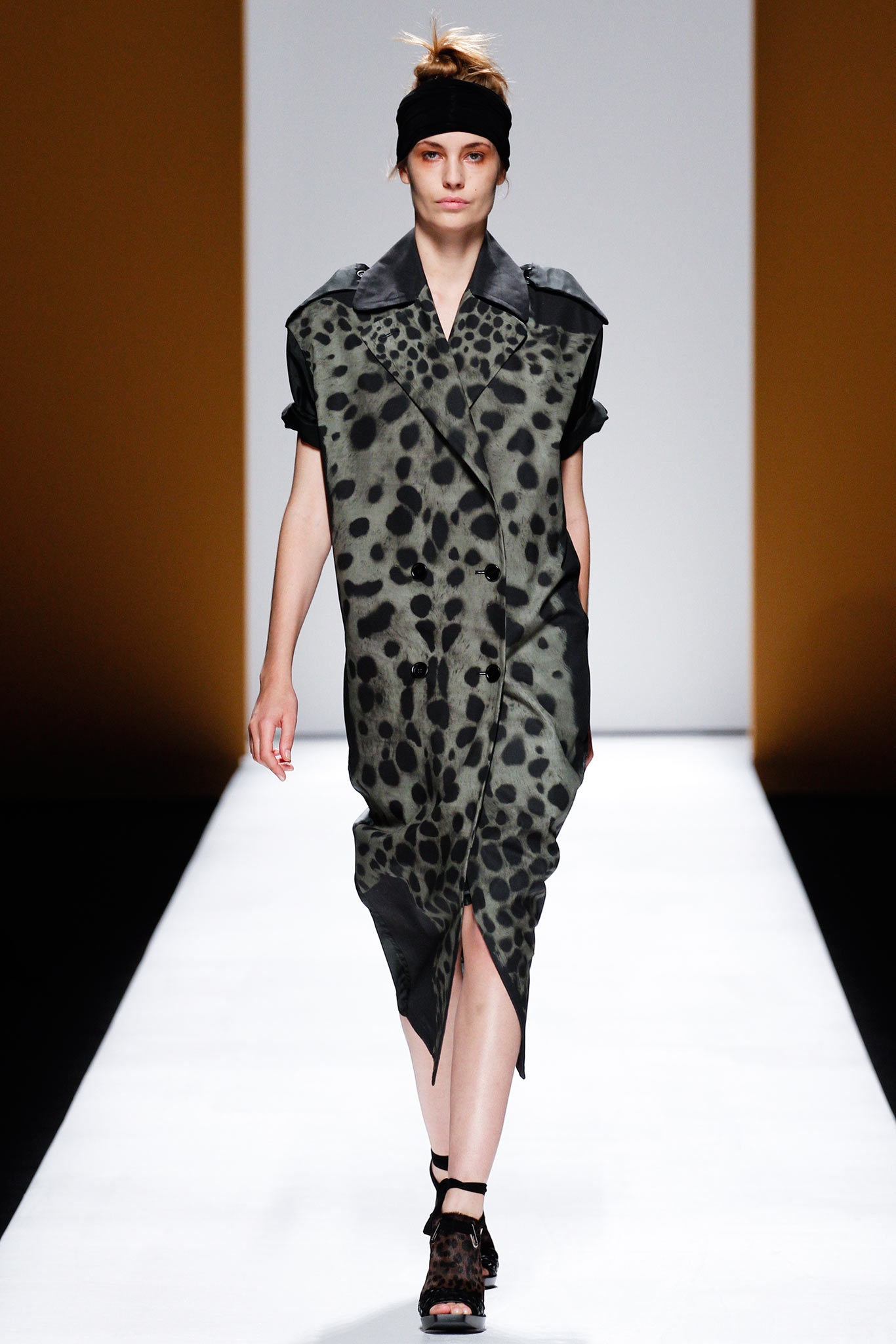 Max Mara S/S 13 Look 25