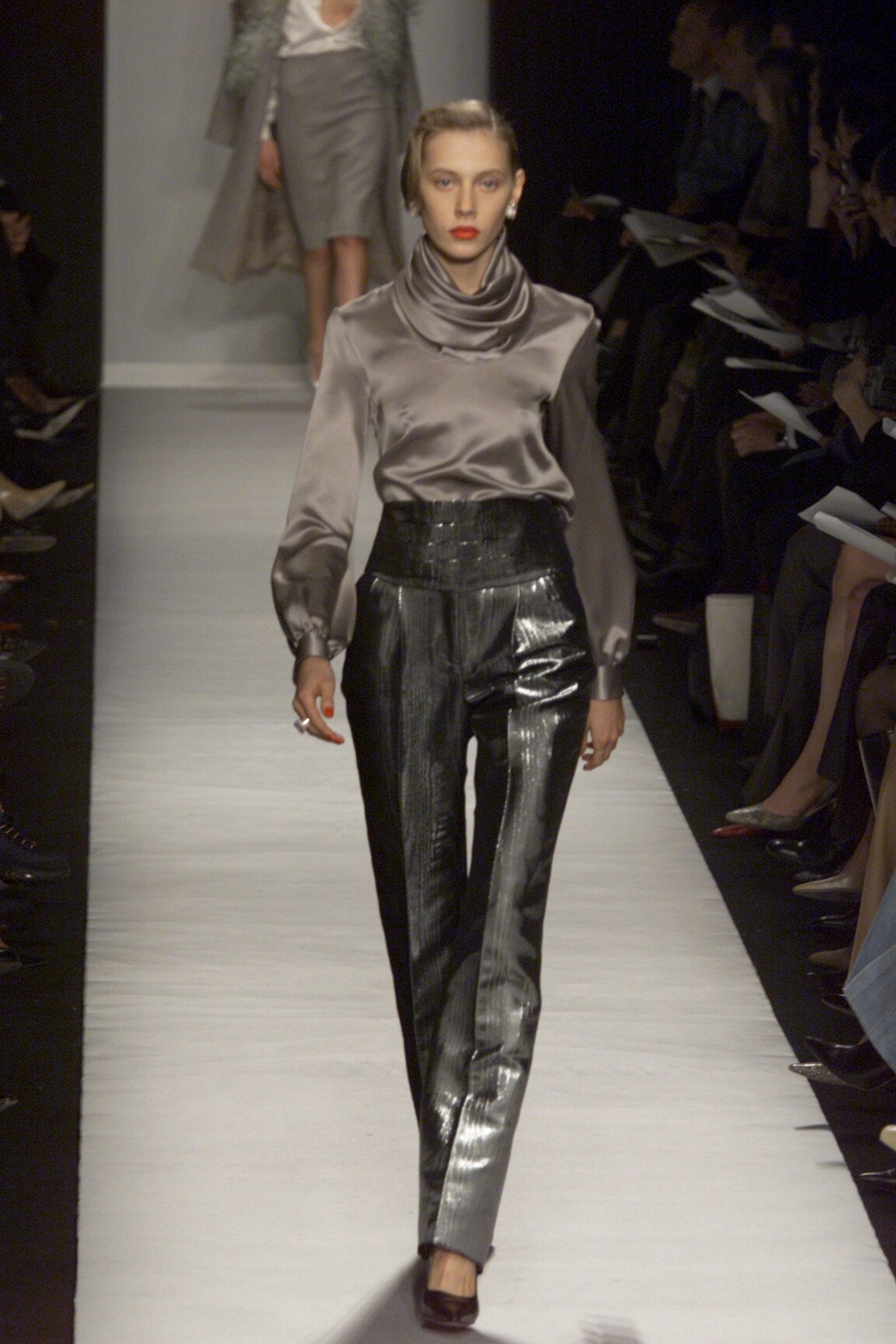 Michael Kors Collection F/W 00 Look 32