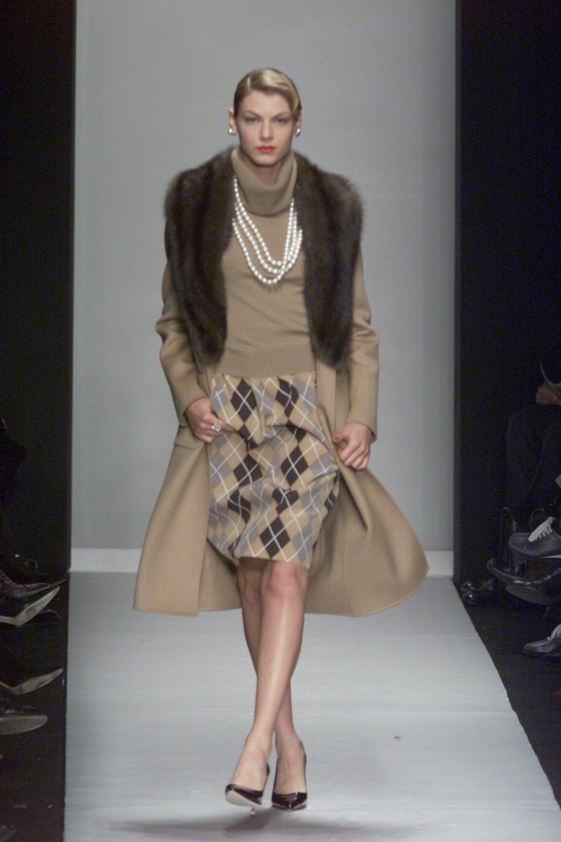 Michael Kors Collection F/W 00 Look 44
