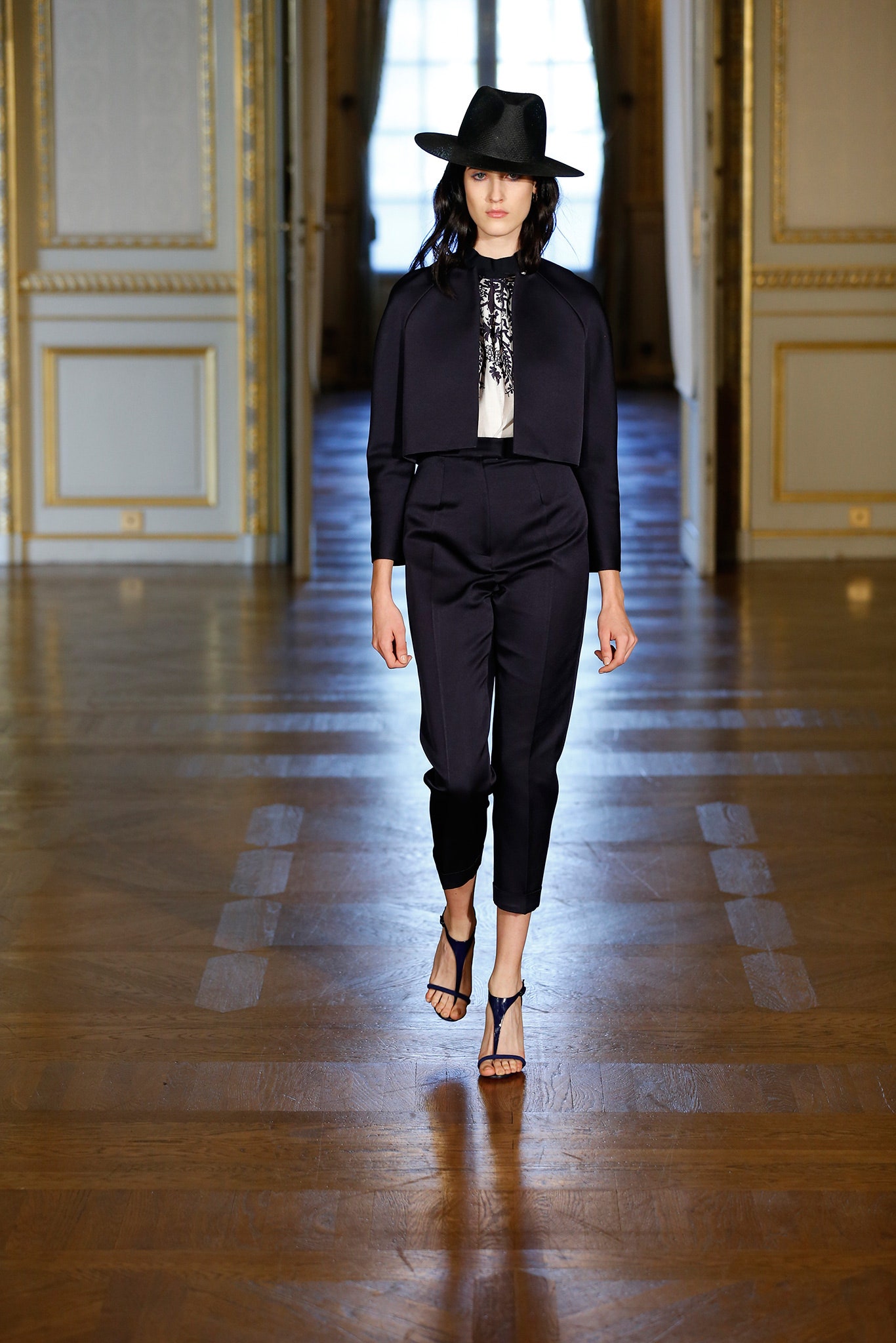 Martin Grant S/S 15 Look 19