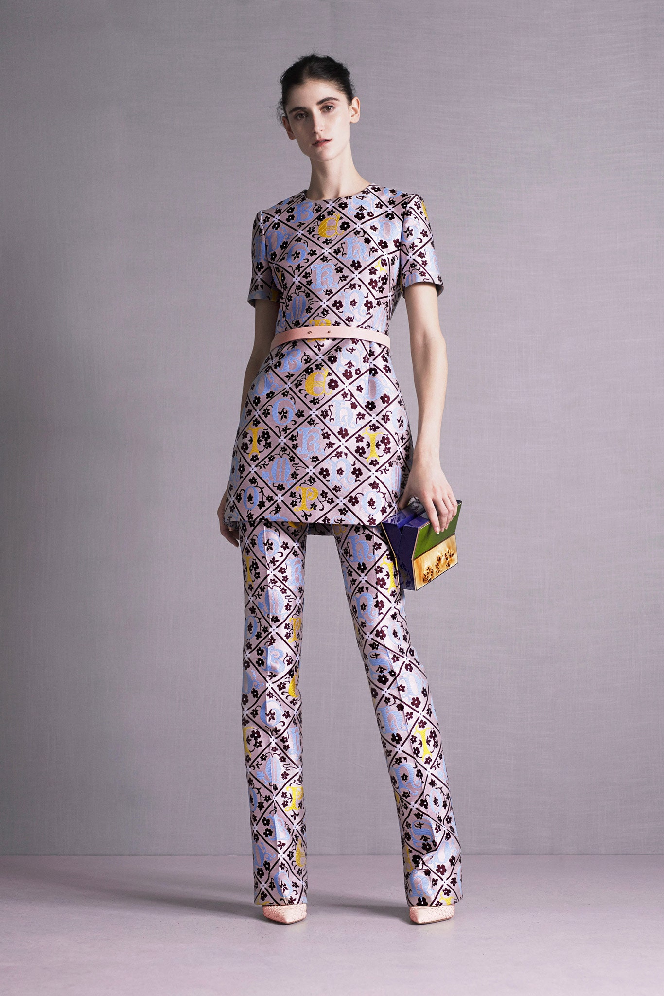 Mary Katrantzou Resort 15 Look 16