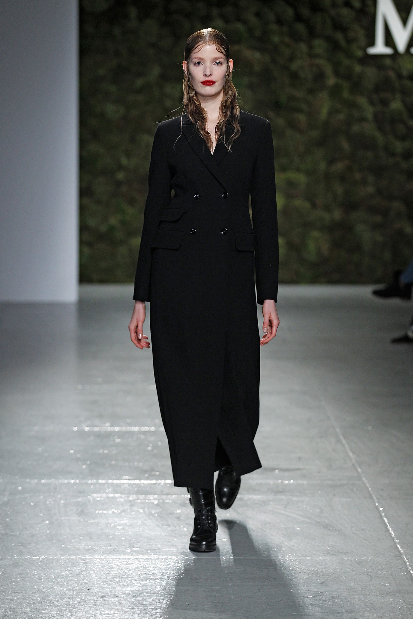 Max Mara F/W 15 Look 1