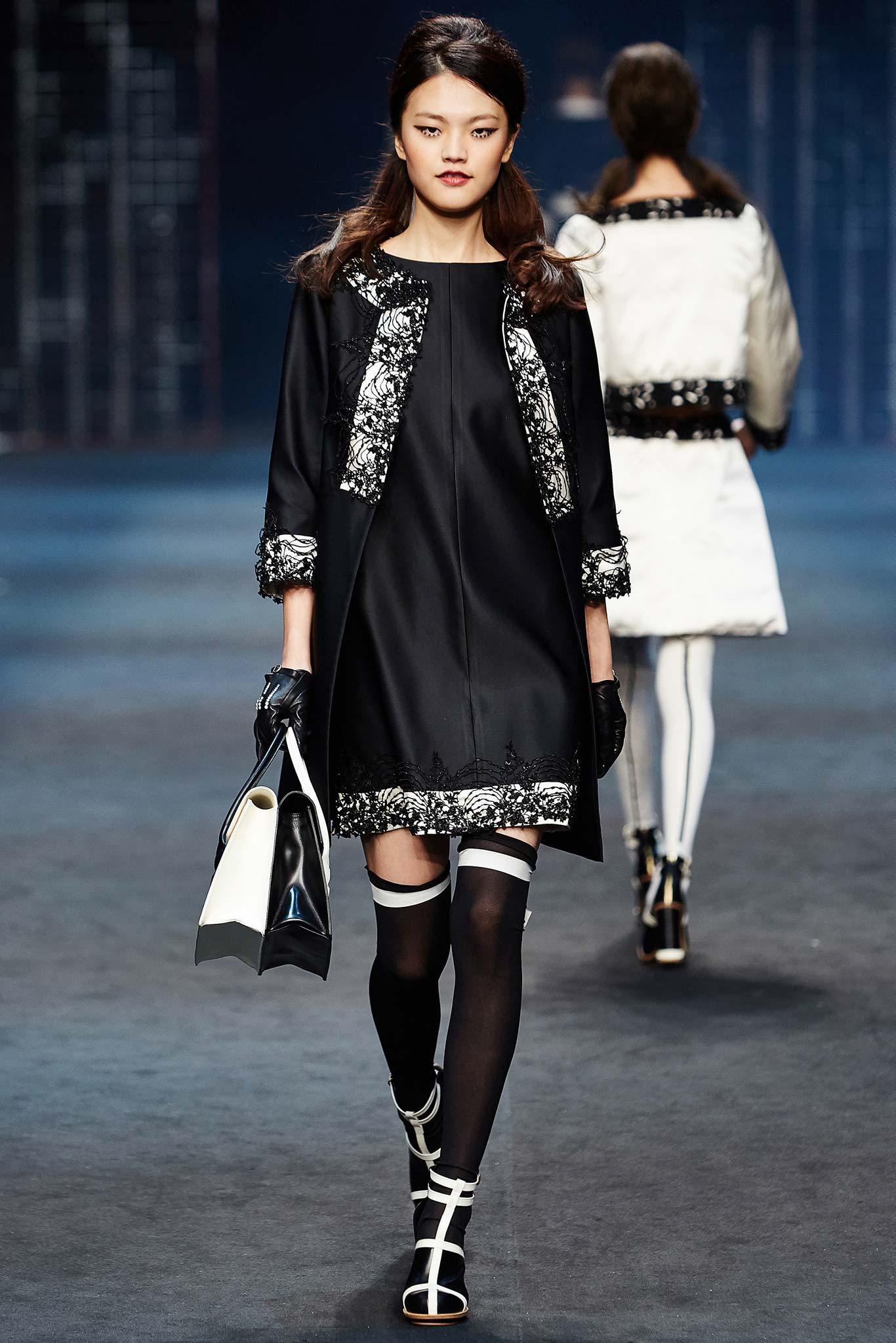 Miss Gee Collection Seoul F/W 15 Look 46