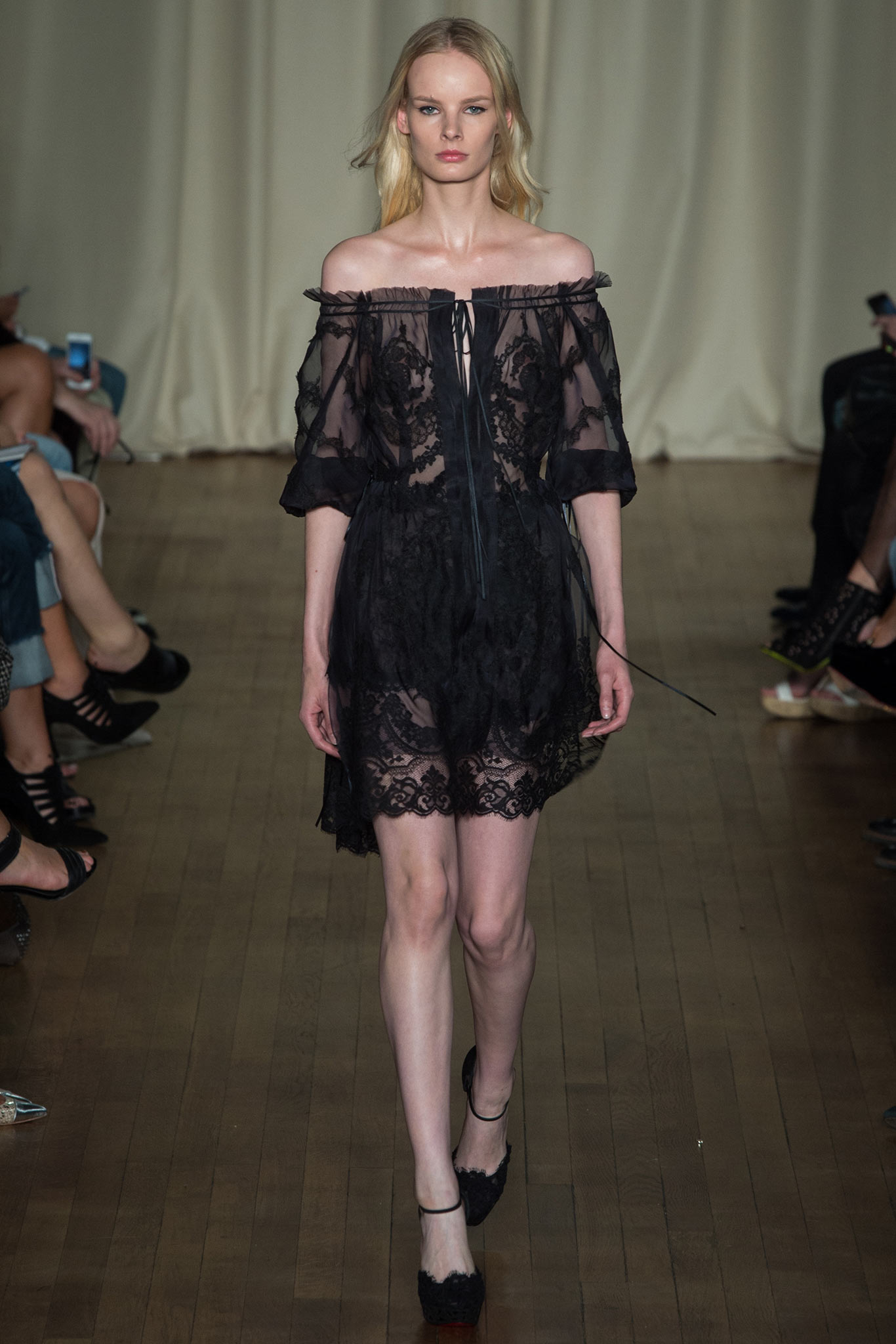 Marchesa S/S 15 Look 23