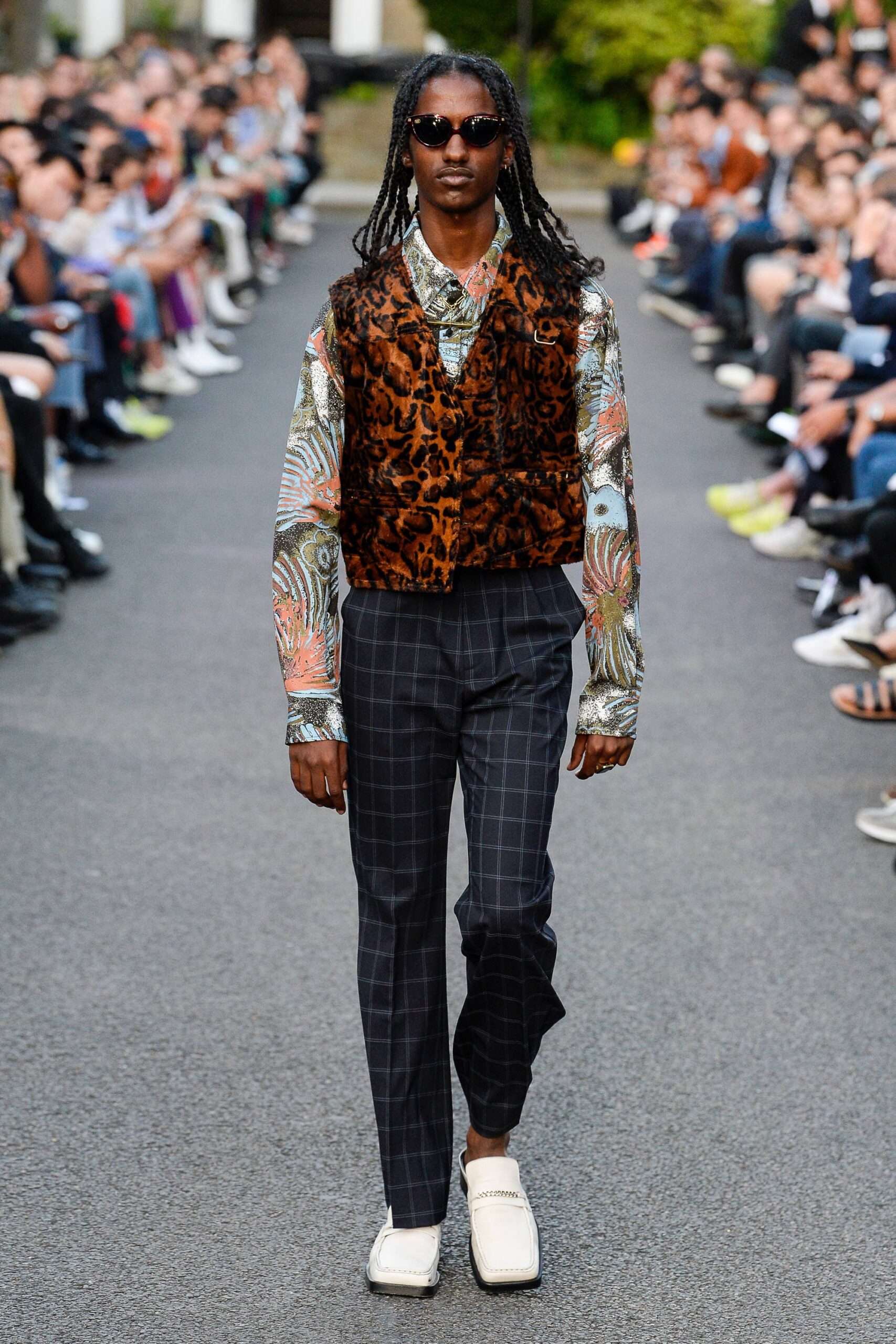 Martine Rose S/S 19 Menswear Look 34