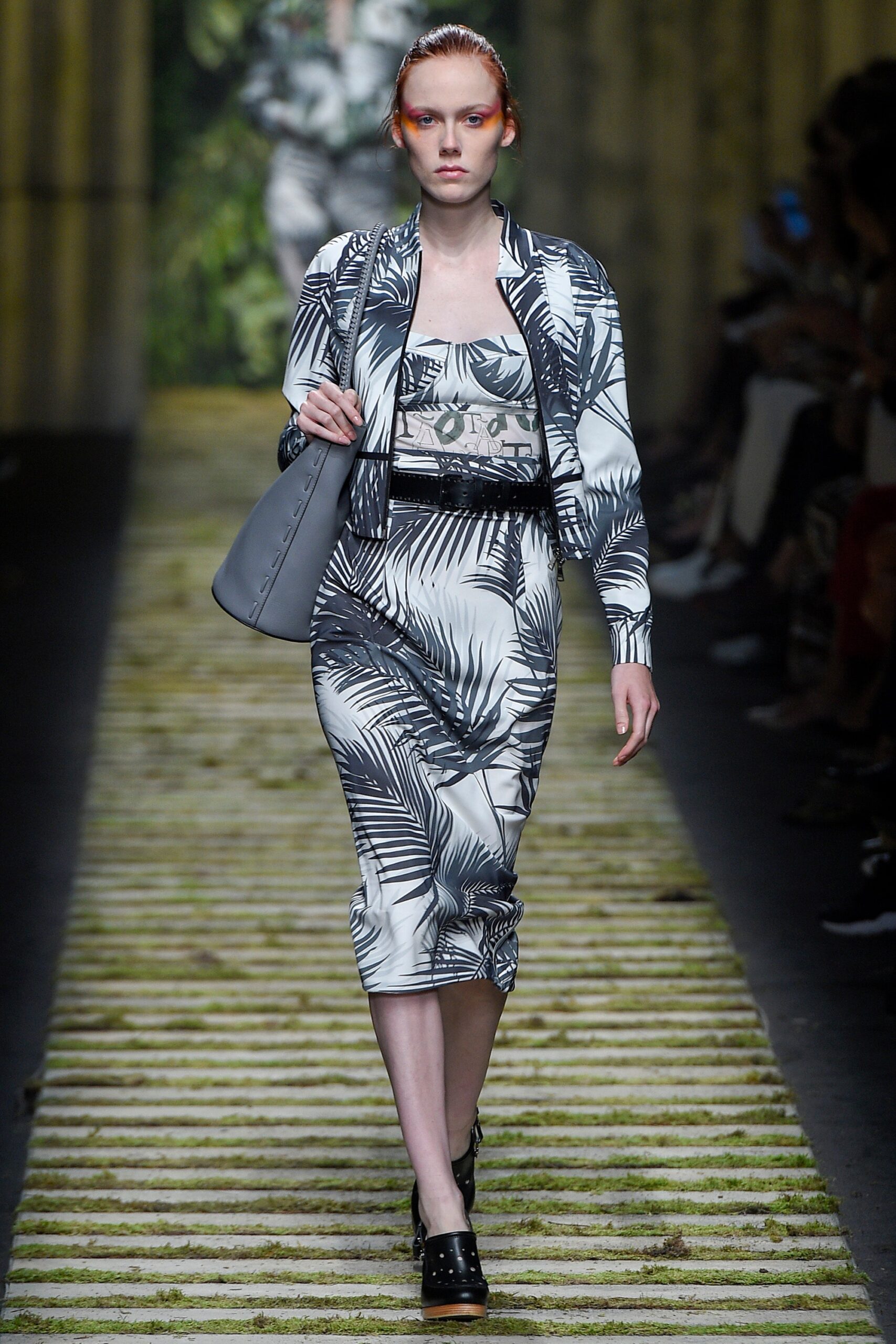 Max Mara S/S 17 Look 1