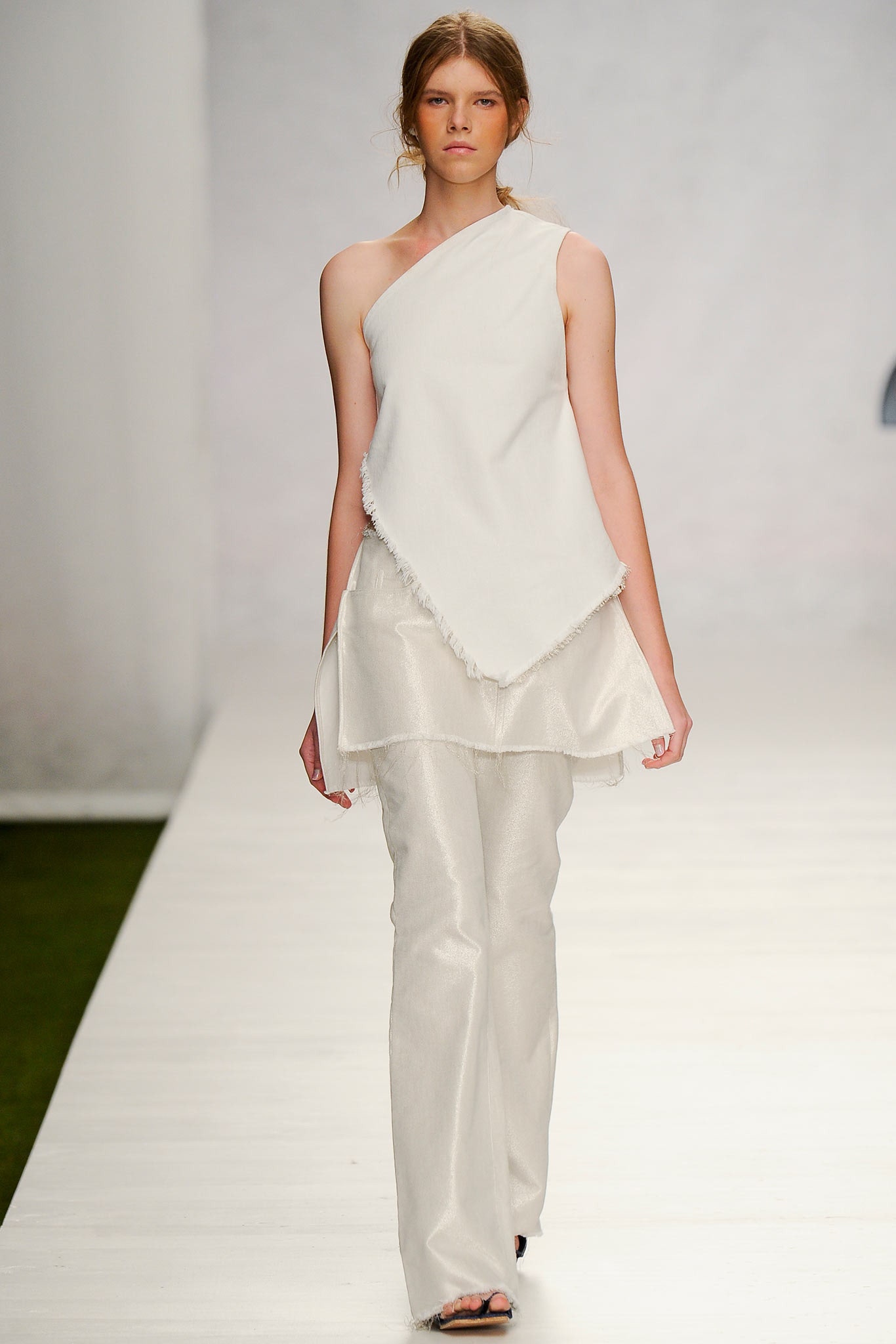 Marques’Almeida S/S 14 Look 27