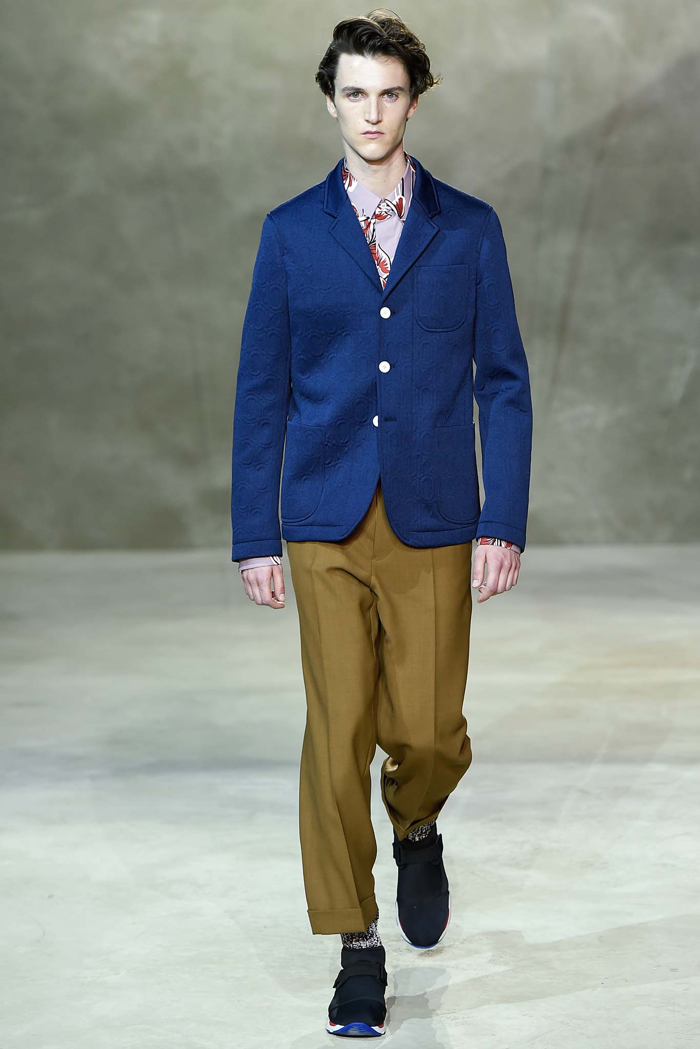 Marni S/S 16 Menswear Look 1