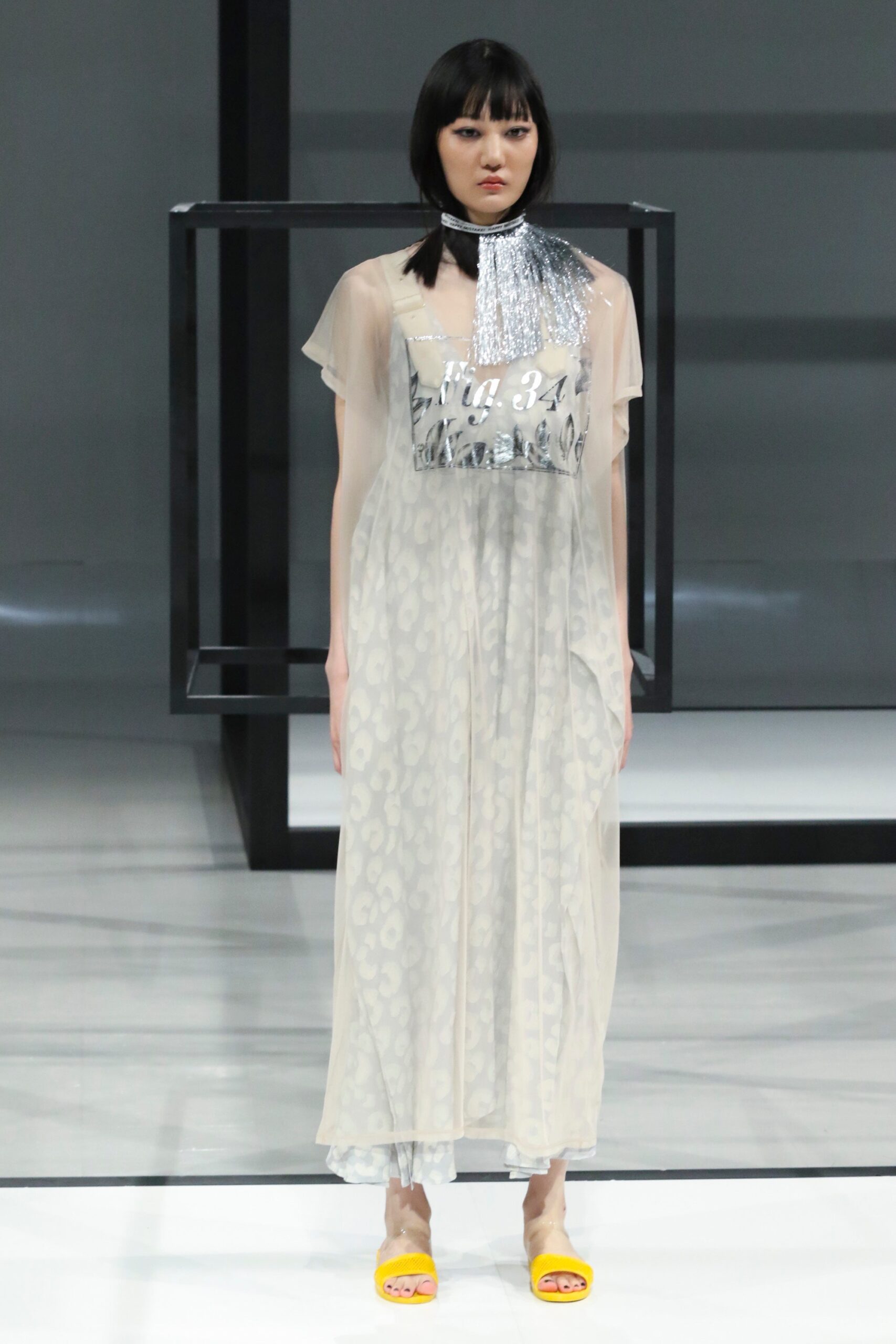 Mint Designs Tokyo S/S 19 Look 2