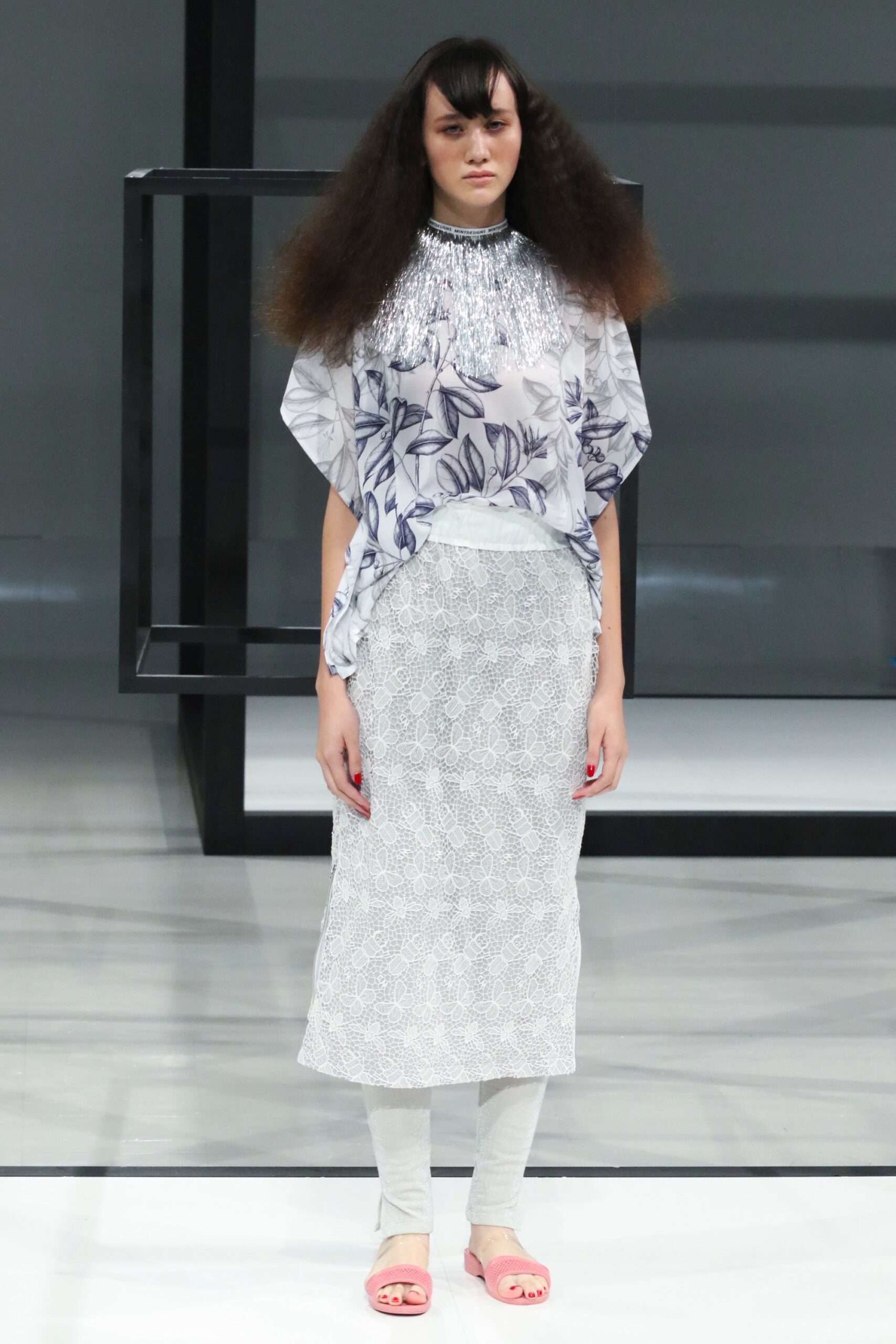 Mint Designs Tokyo S/S 19 Look 4
