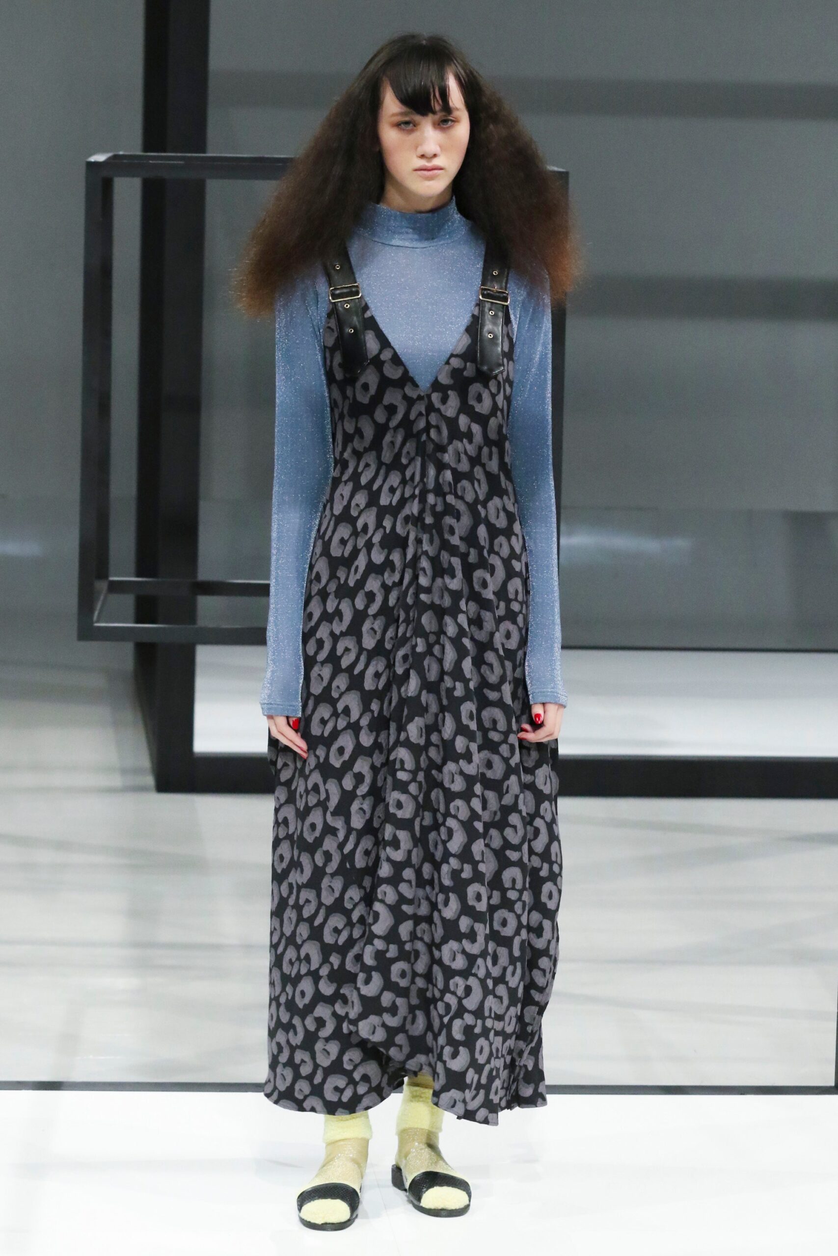 Mint Designs Tokyo S/S 19 Look 14