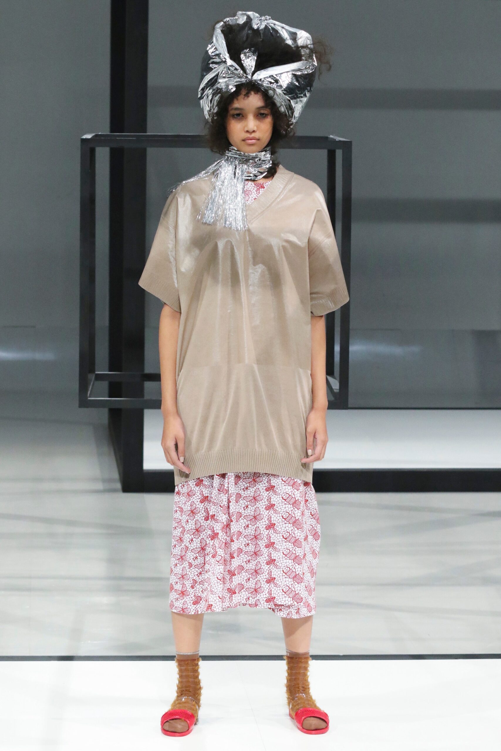 Mint Designs Tokyo S/S 19 Look 16