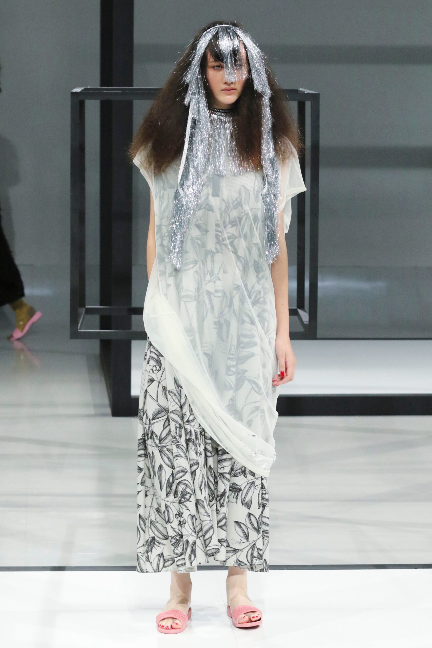Mint Designs Tokyo S/S 19 Look 25