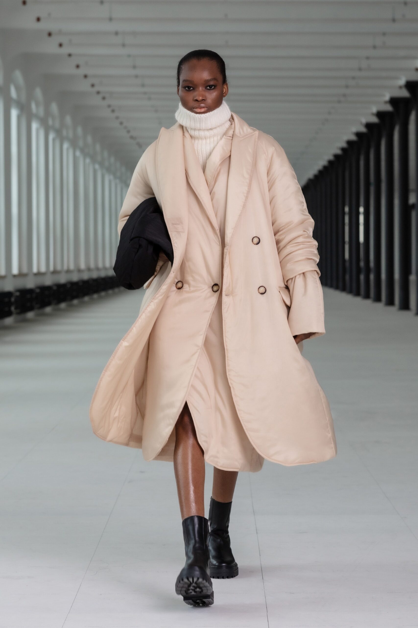 Nehera F/W 21 Look 1