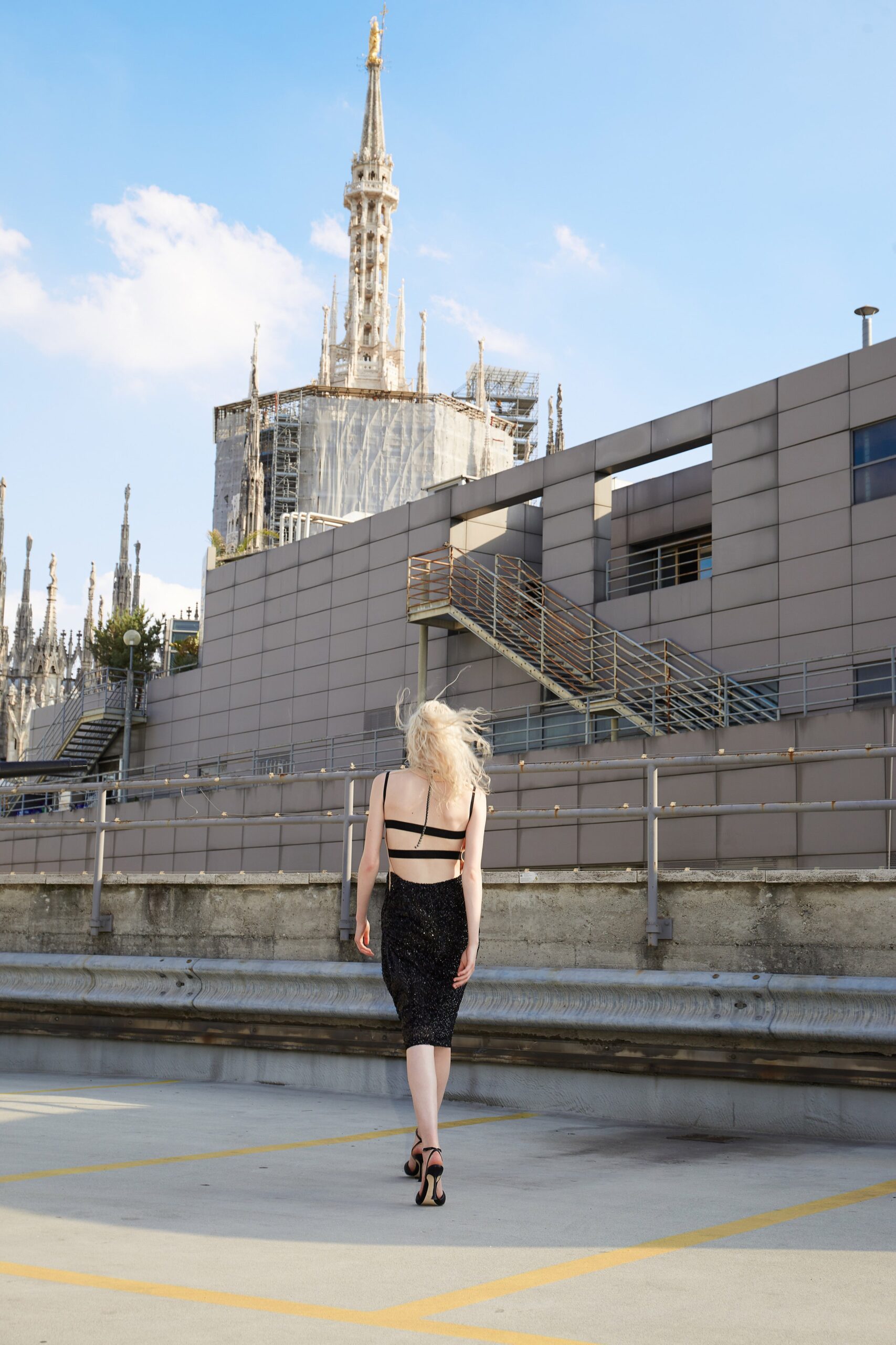 No. 21 Resort 23 Look 1