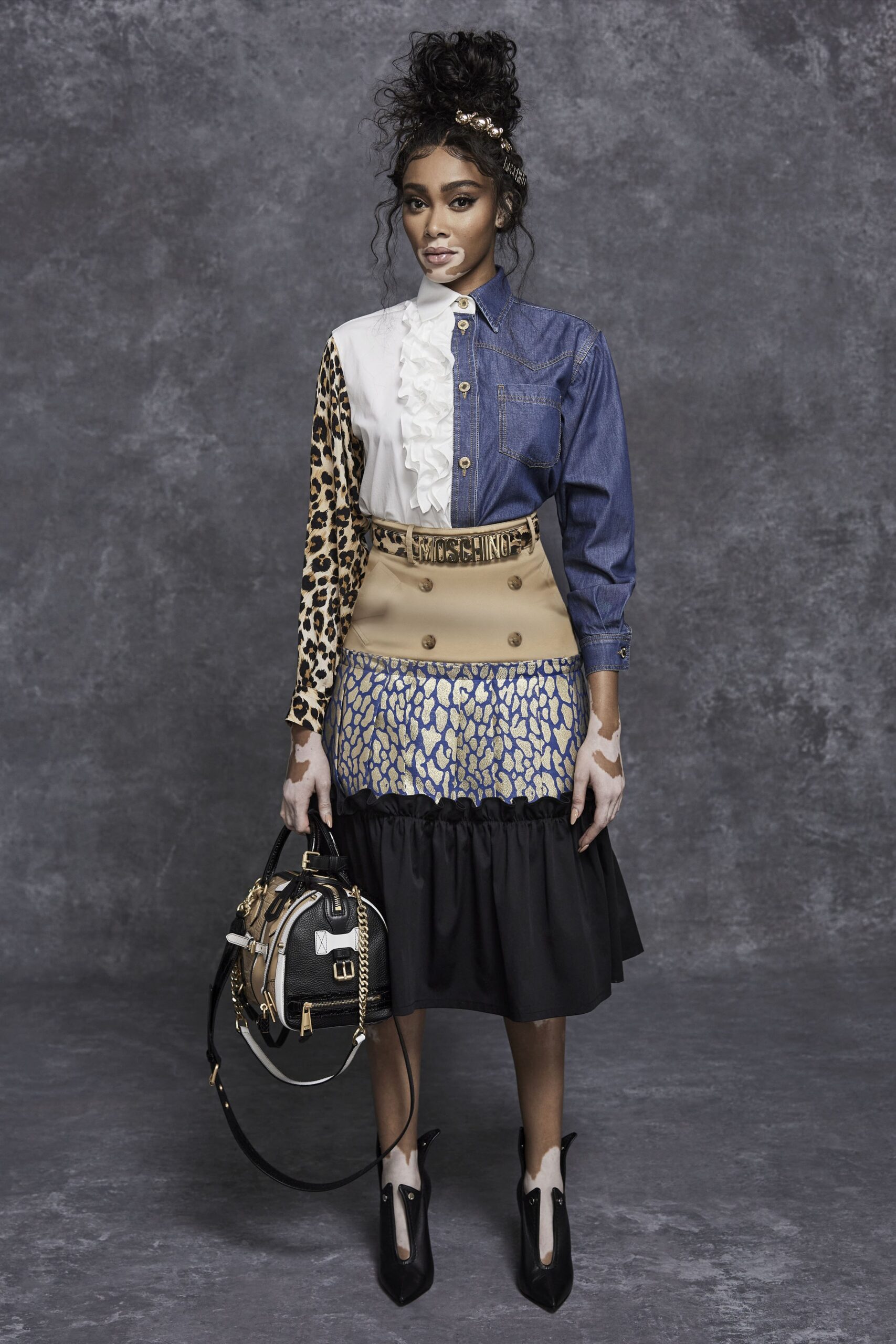 Moschino F/W 21 Look 2