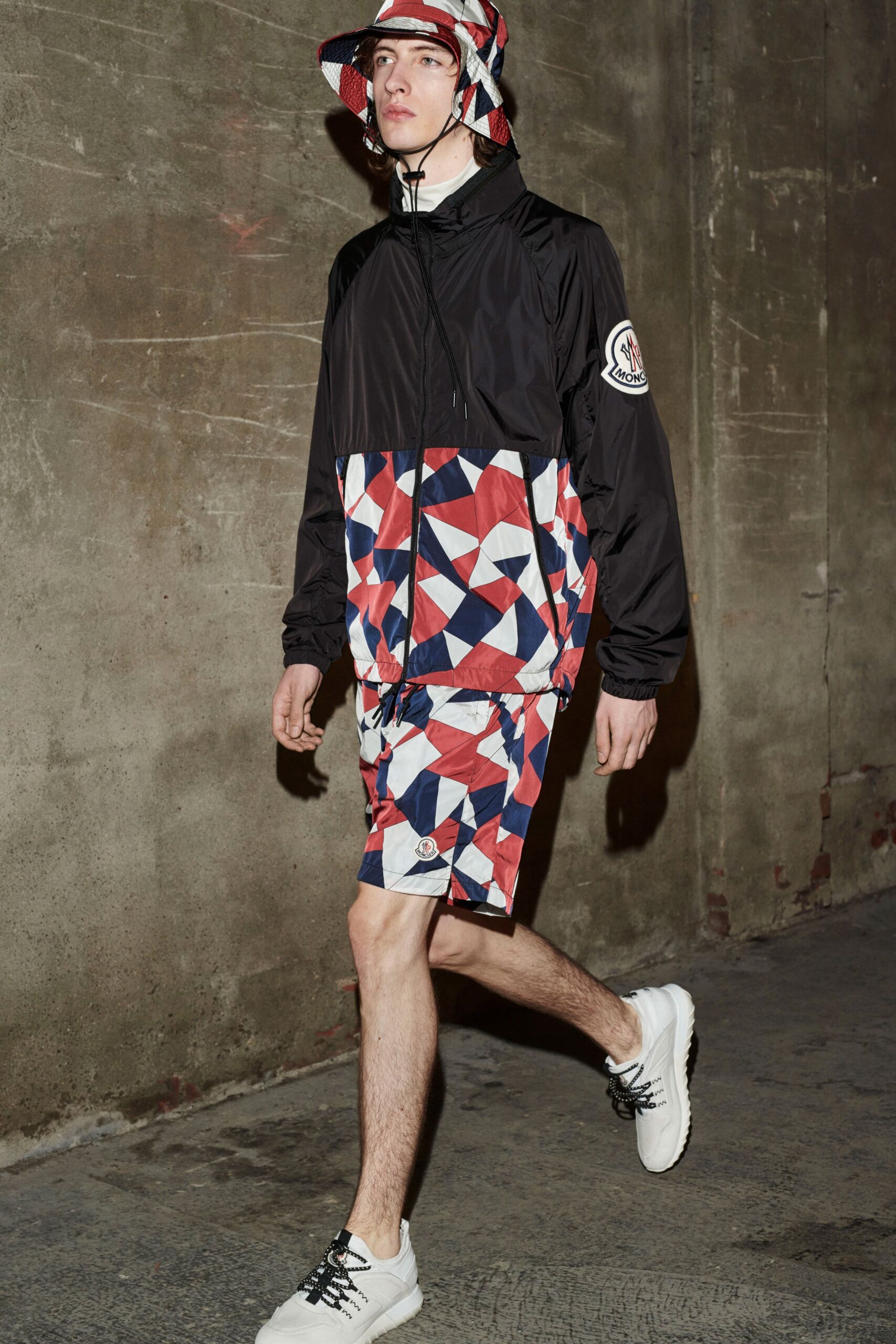 Moncler 2 1952 S/S 19 Menswear Look 2