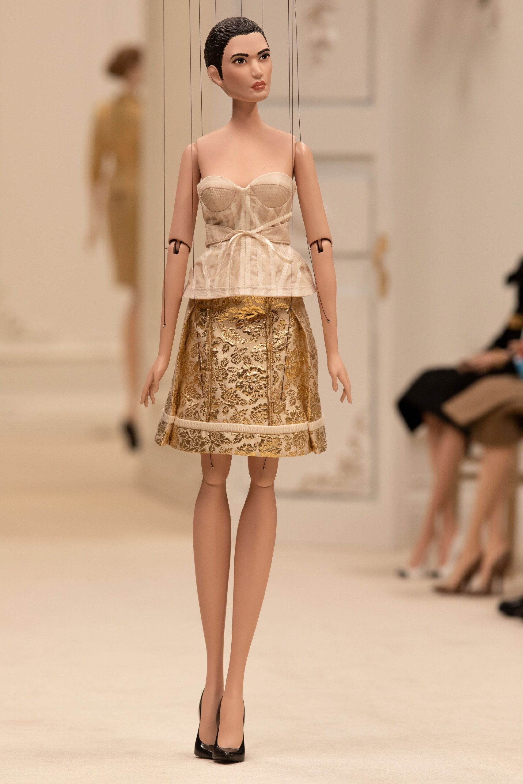 Moschino S/S 21 Look 2
