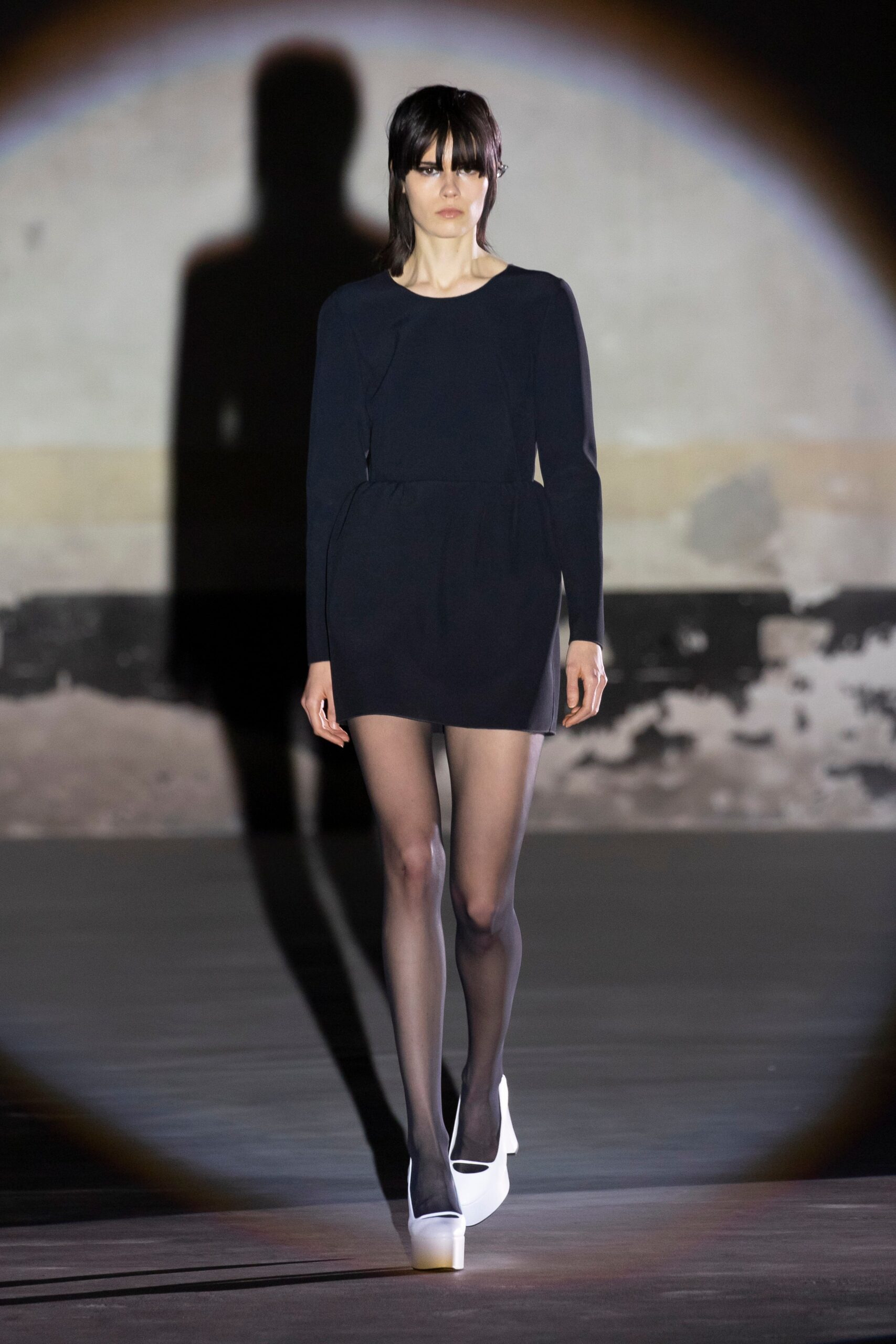 No. 21 F/W 21 Look 2