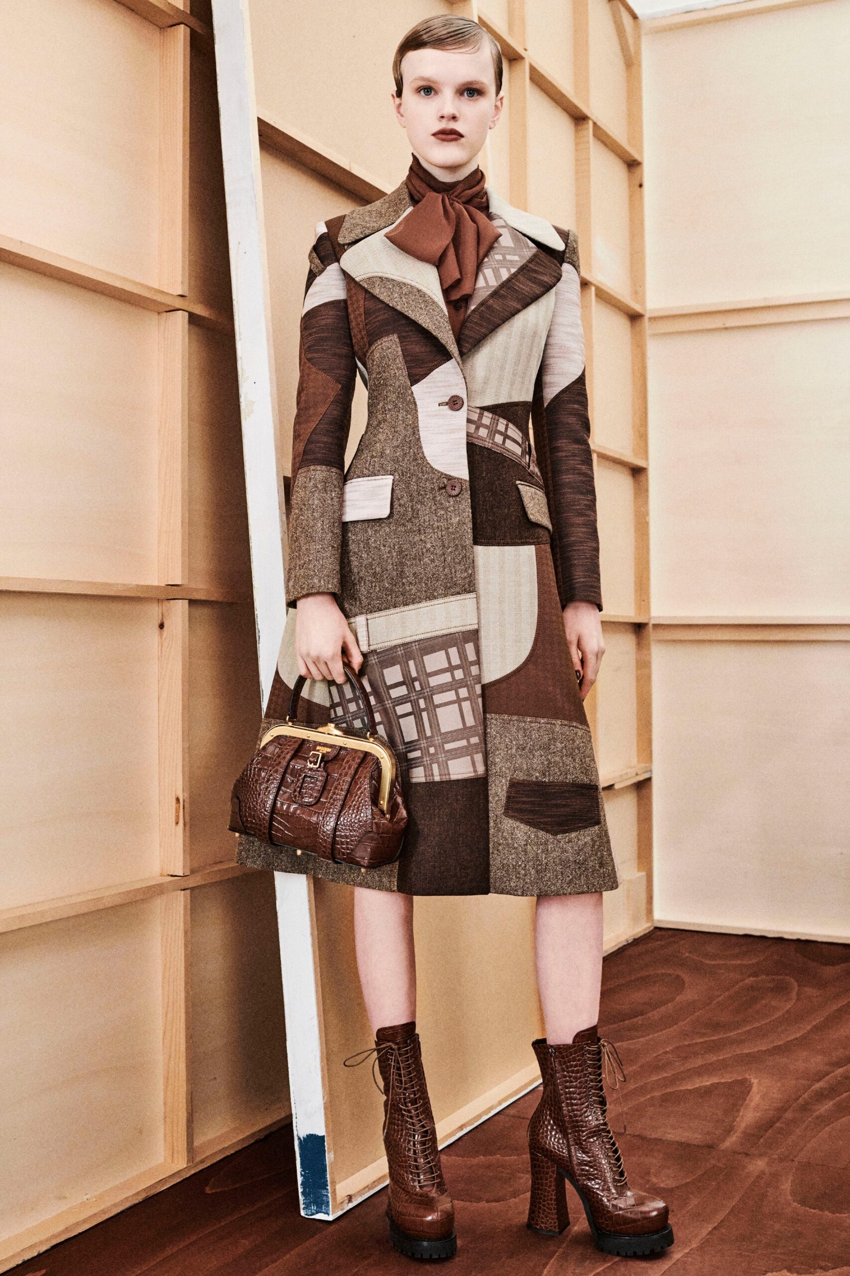 Moschino F/W 23 Menswear Look 2