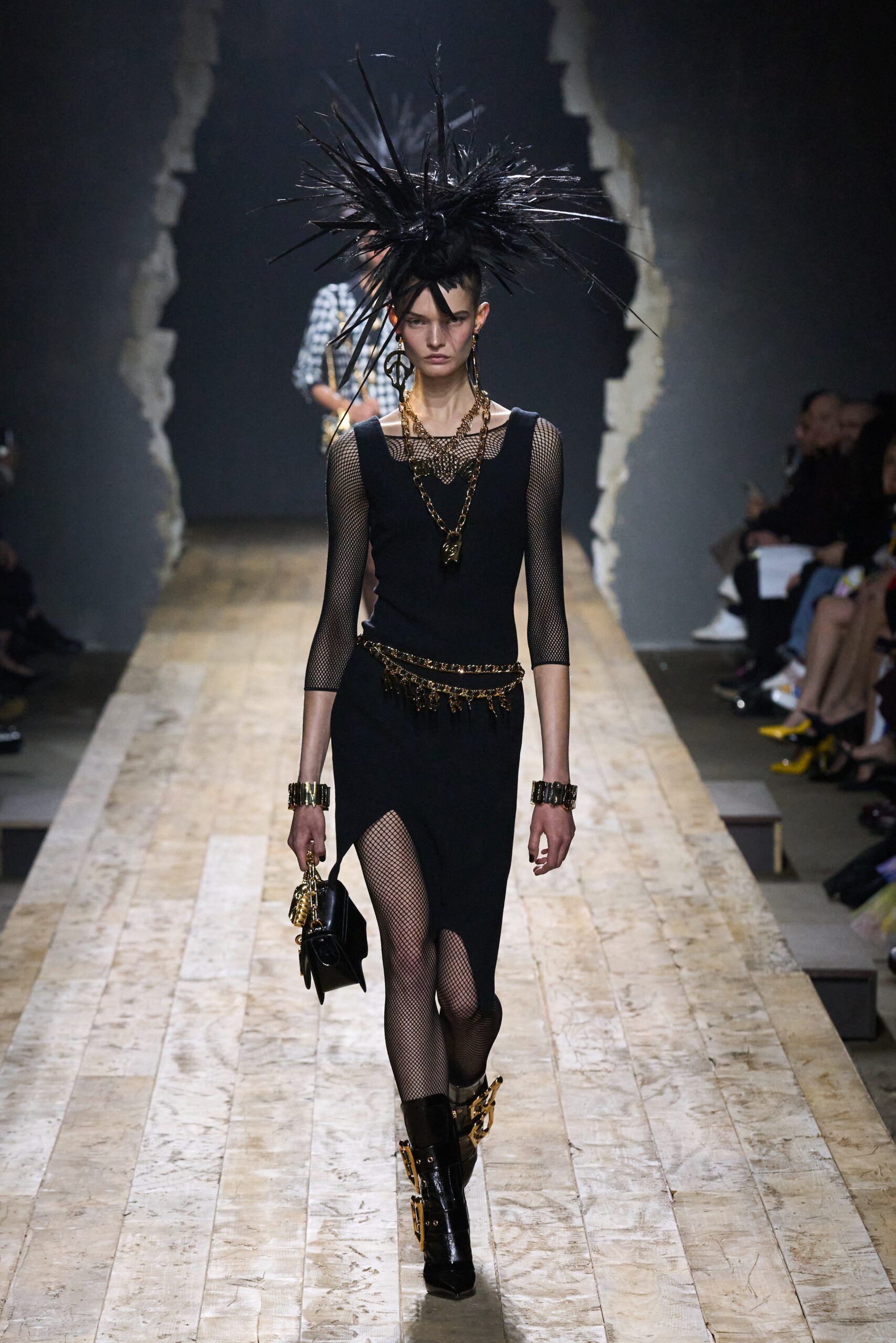 Moschino F/W 23 Look 2