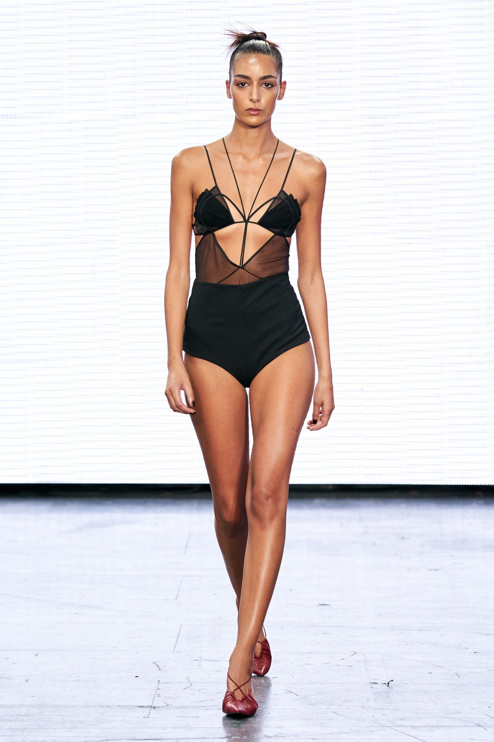 Nensi Dojaka S/S 22 Look 2