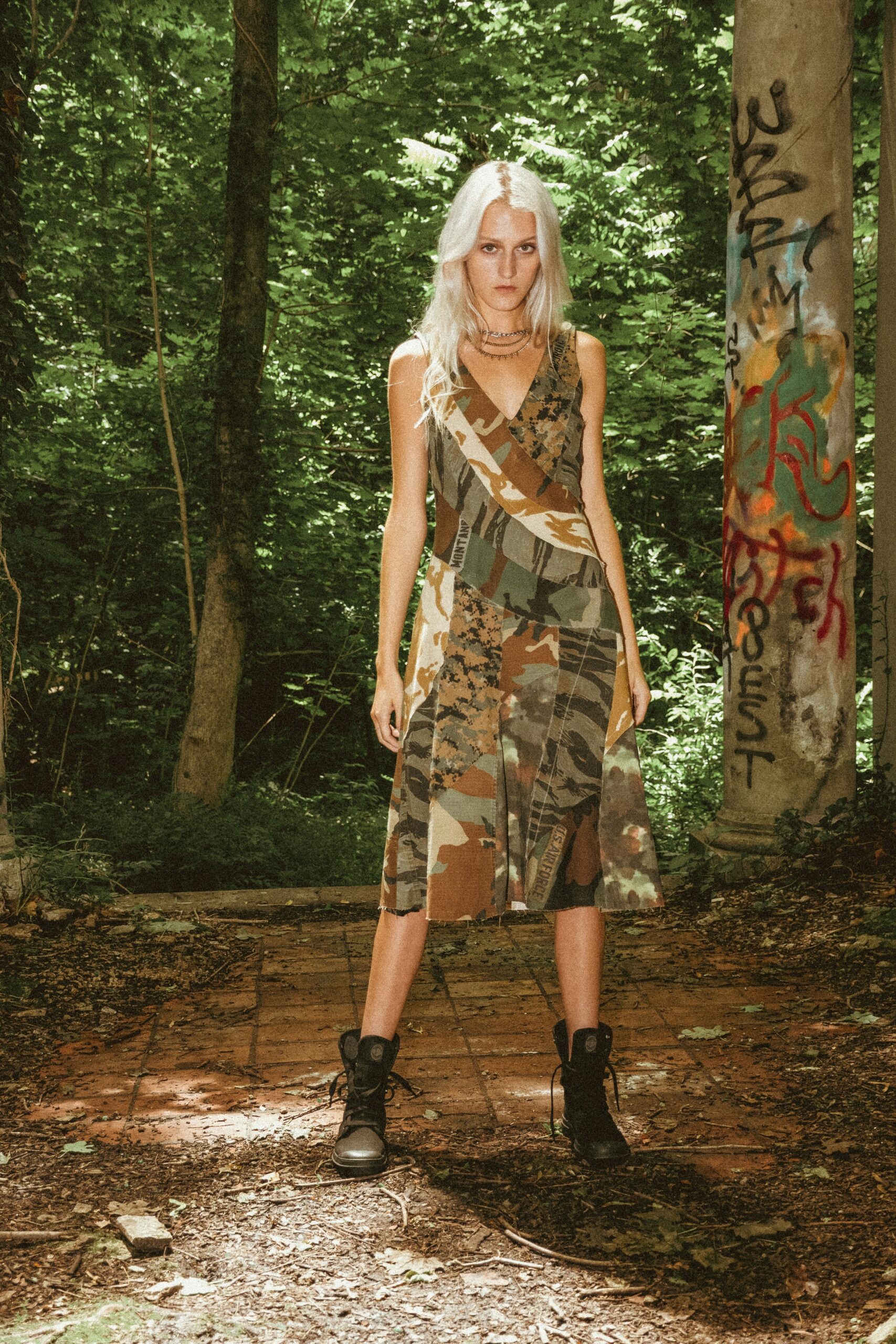 Nicole Miller Resort 23 Look 2