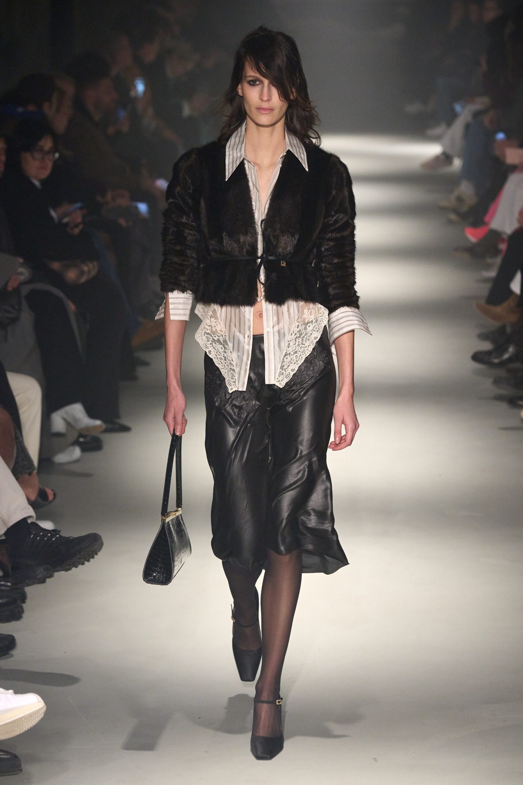 No. 21 F/W 23 Look 2