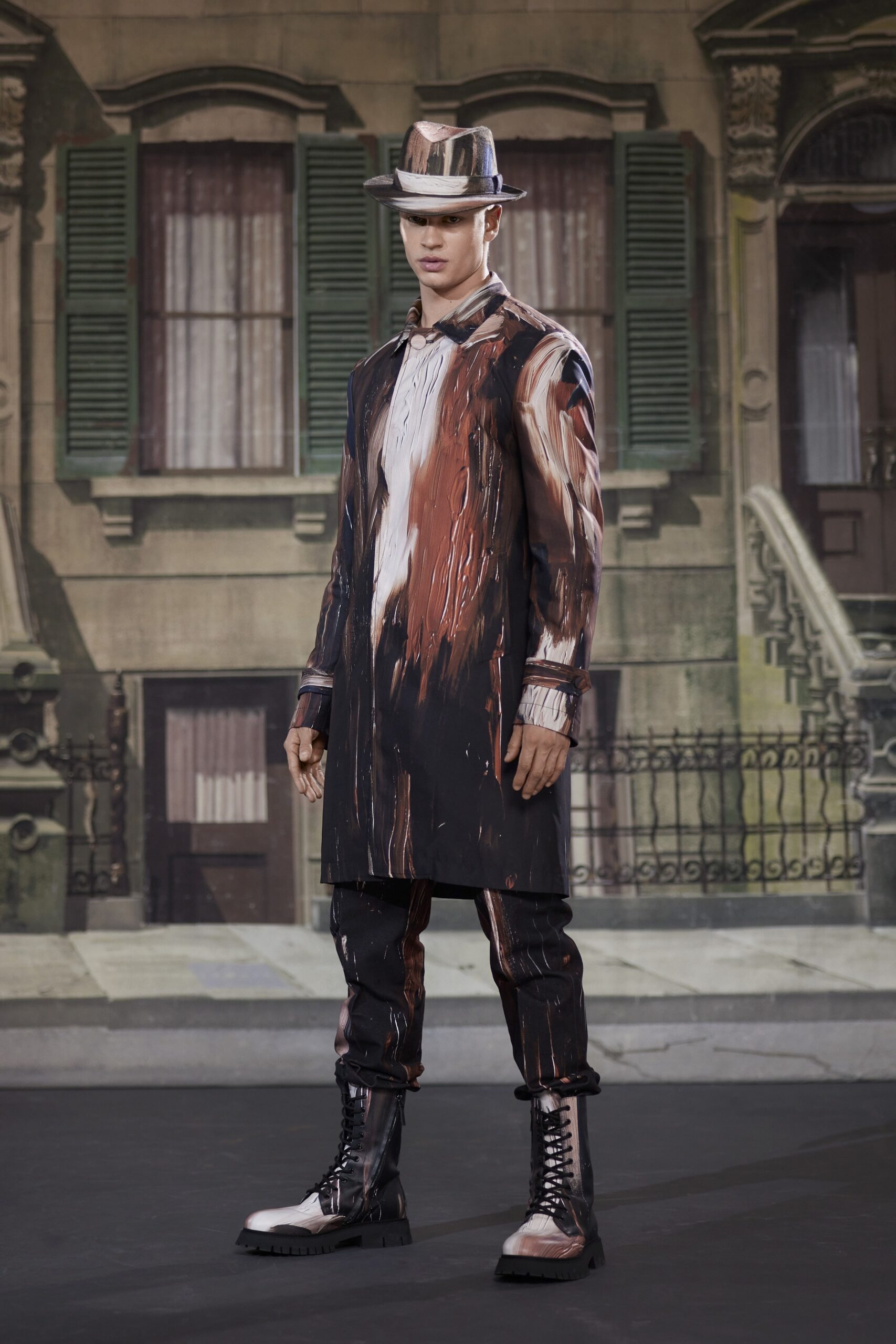 Moschino F/W 21 Menswear Look 3