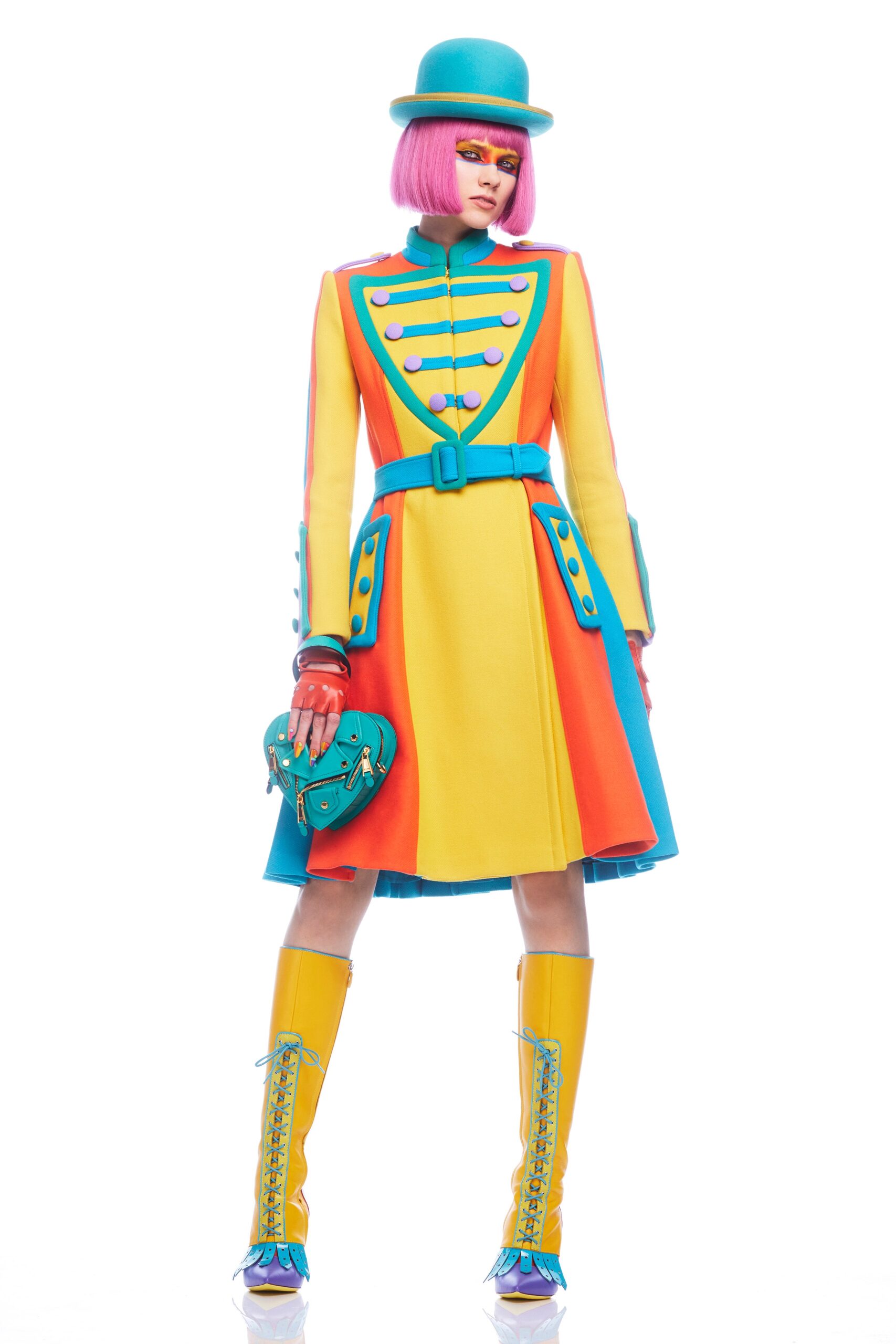 Moschino F/W 22 Look 3