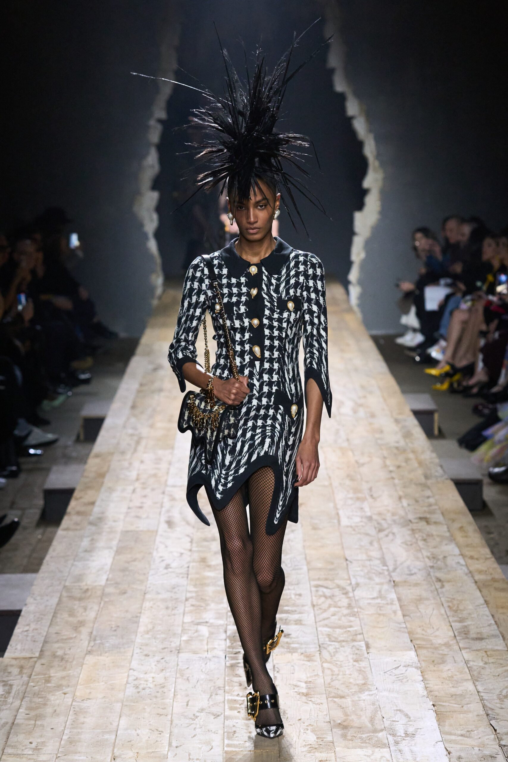 Moschino F/W 23 Look 3