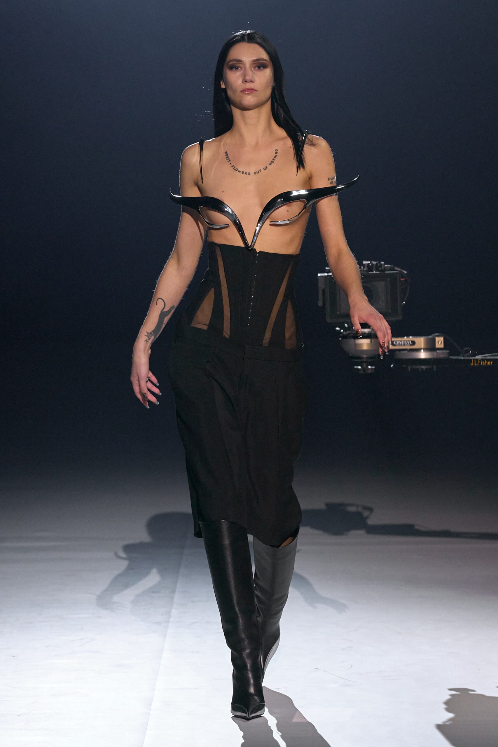 Mugler F/W 22 Look 3