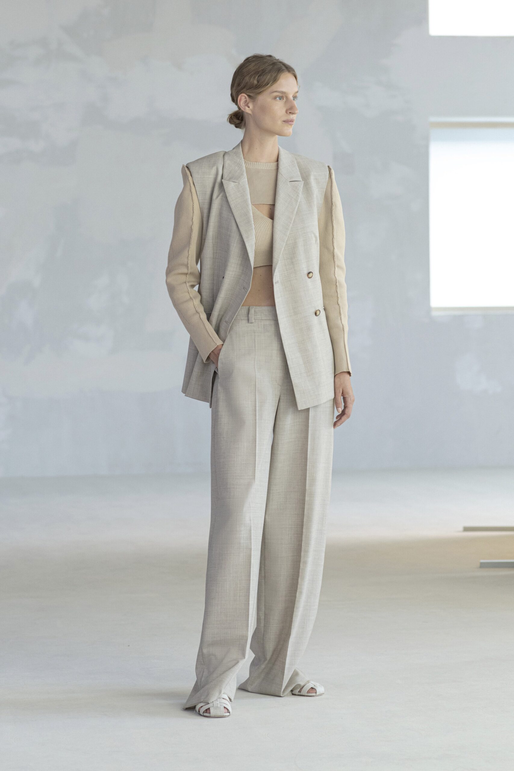 Nehera S/S 22 Look 4