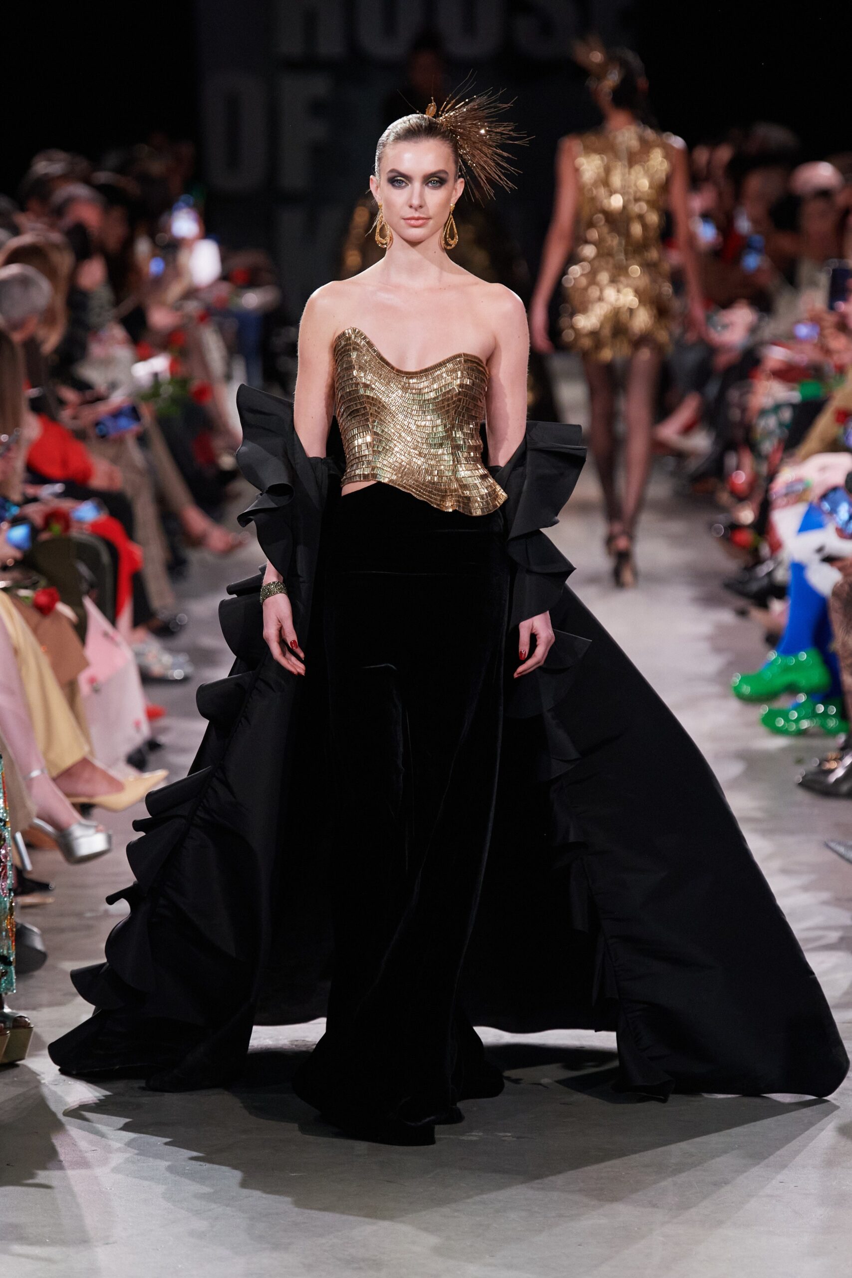 Naeem Khan F/W 23 Look 4