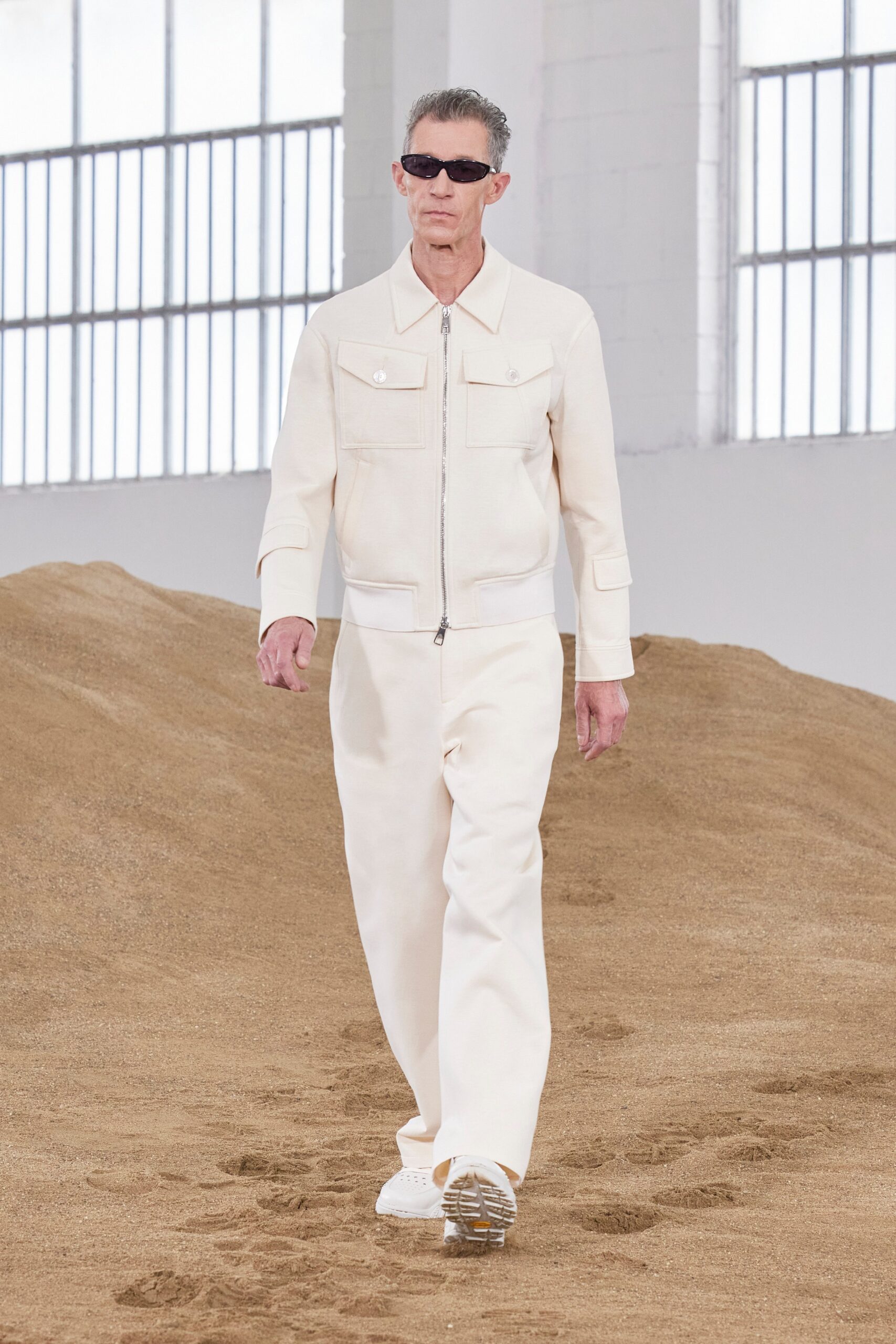Neil Barrett S/S 23 Menswear Look 4