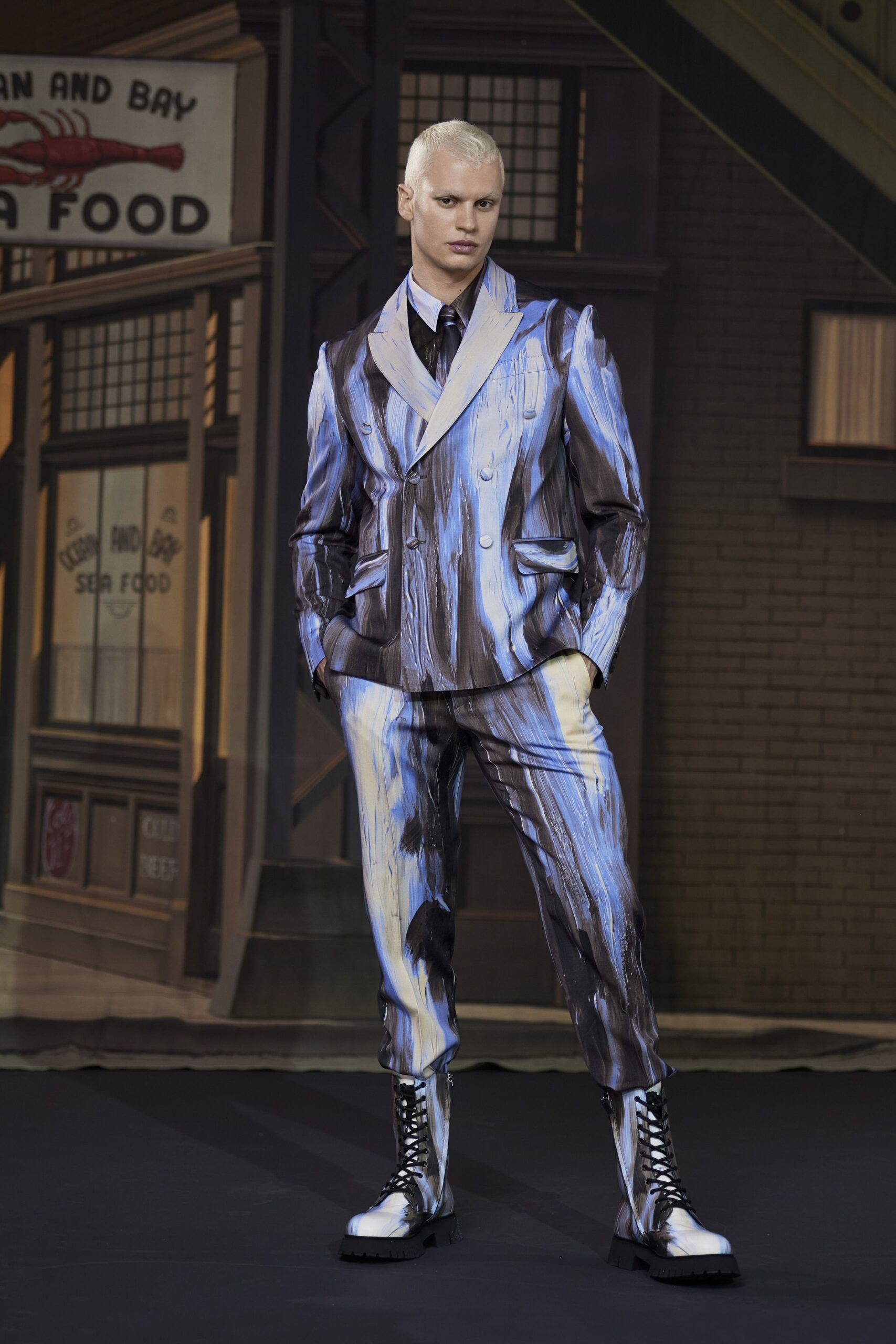 Moschino F/W 21 Menswear Look 5