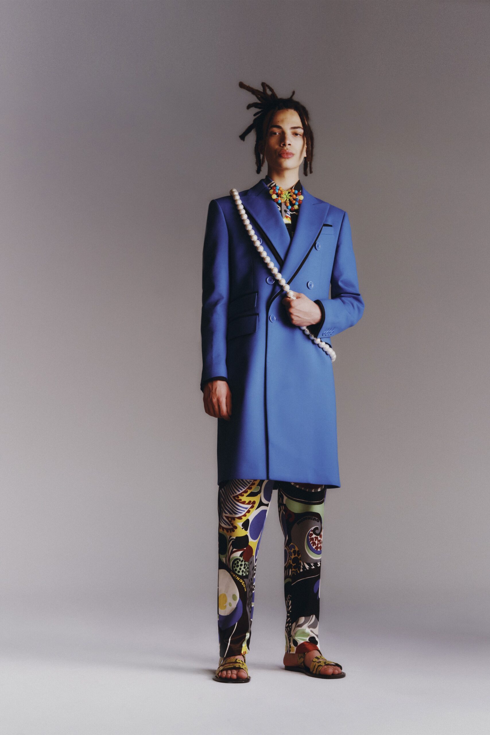 Moschino Resort 23 Look 5