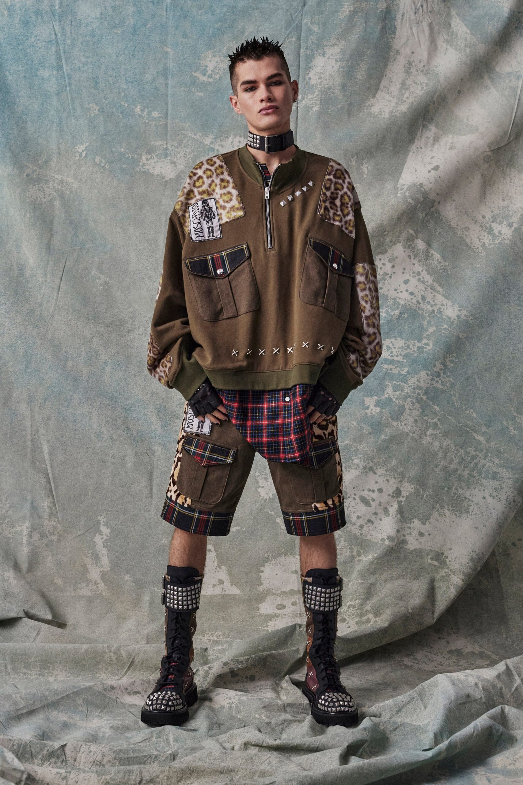 Moschino F/W 23 Look 5