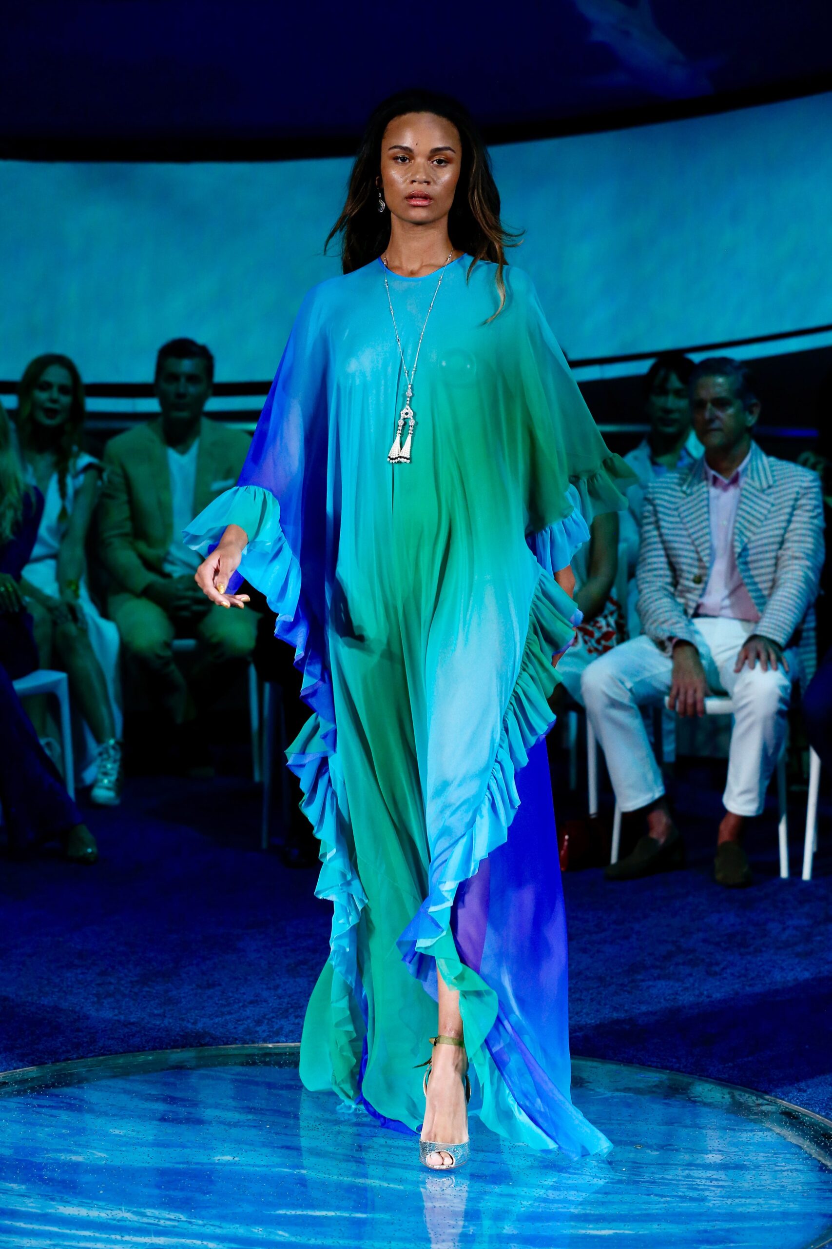 Naeem Khan Resort 23 Look 5