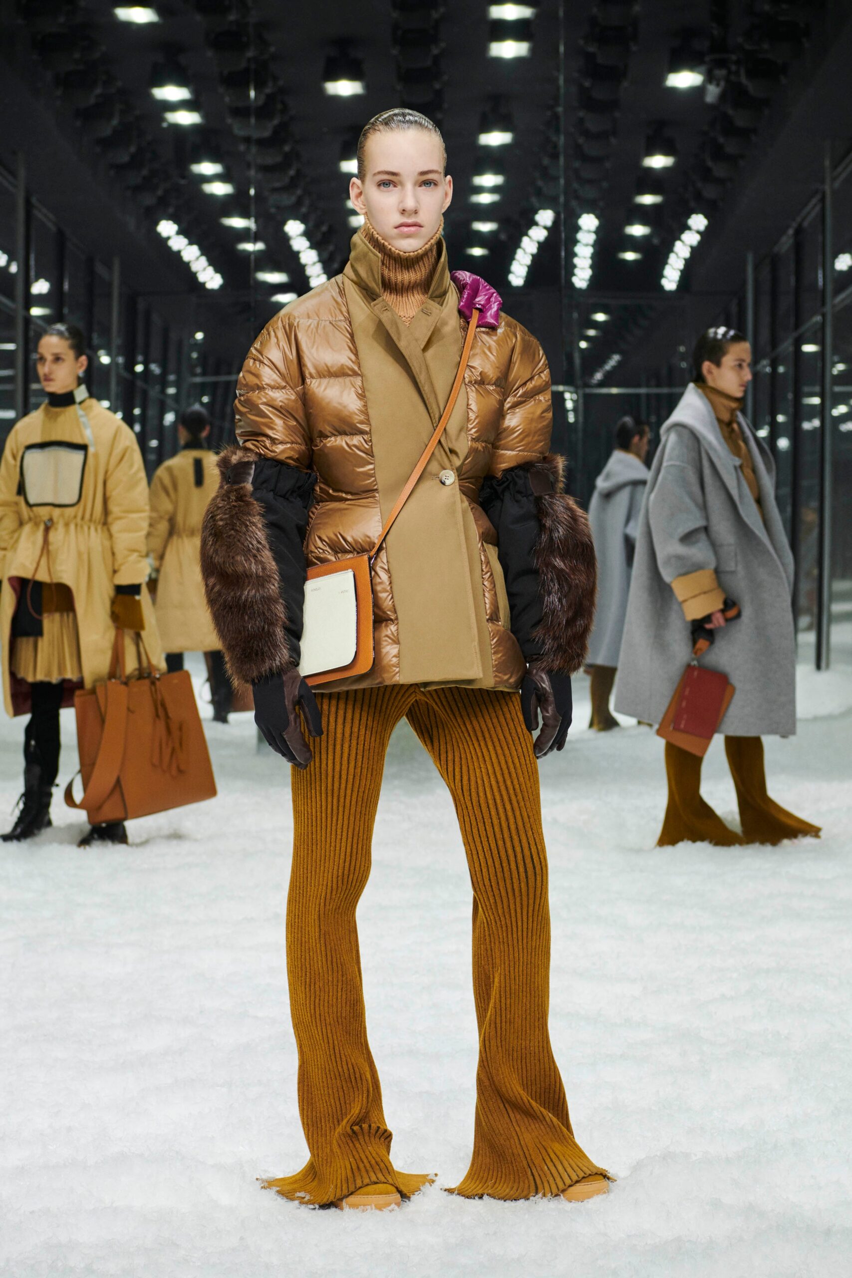 Moncler 2 1952 F/W 19 Look 6