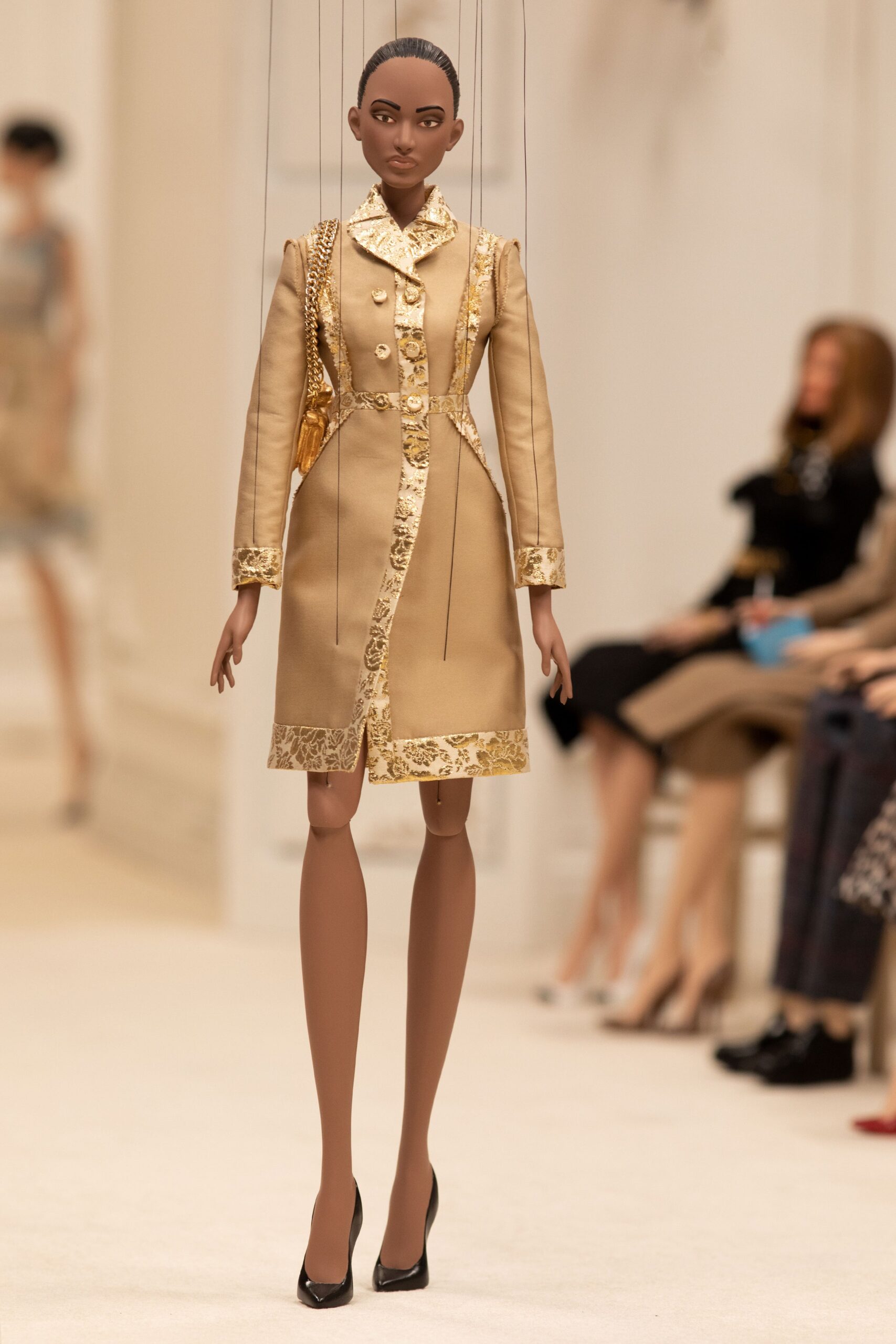 Moschino S/S 21 Look 6