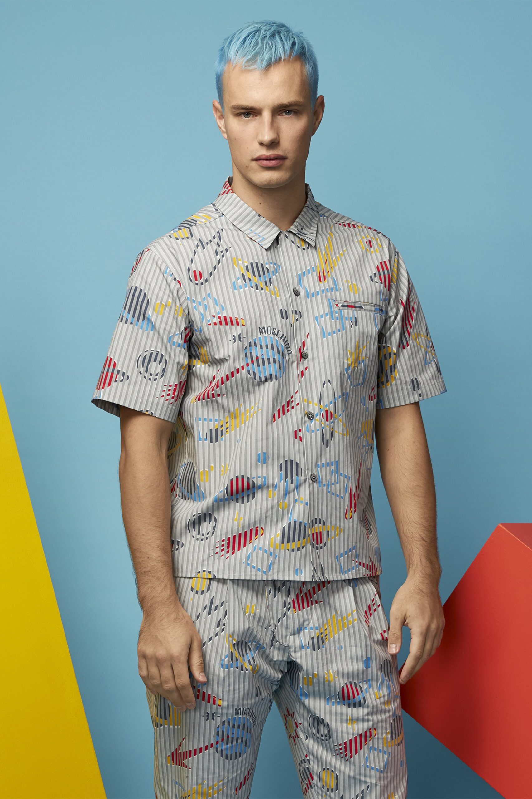 Moschino Resort 21 Look 6