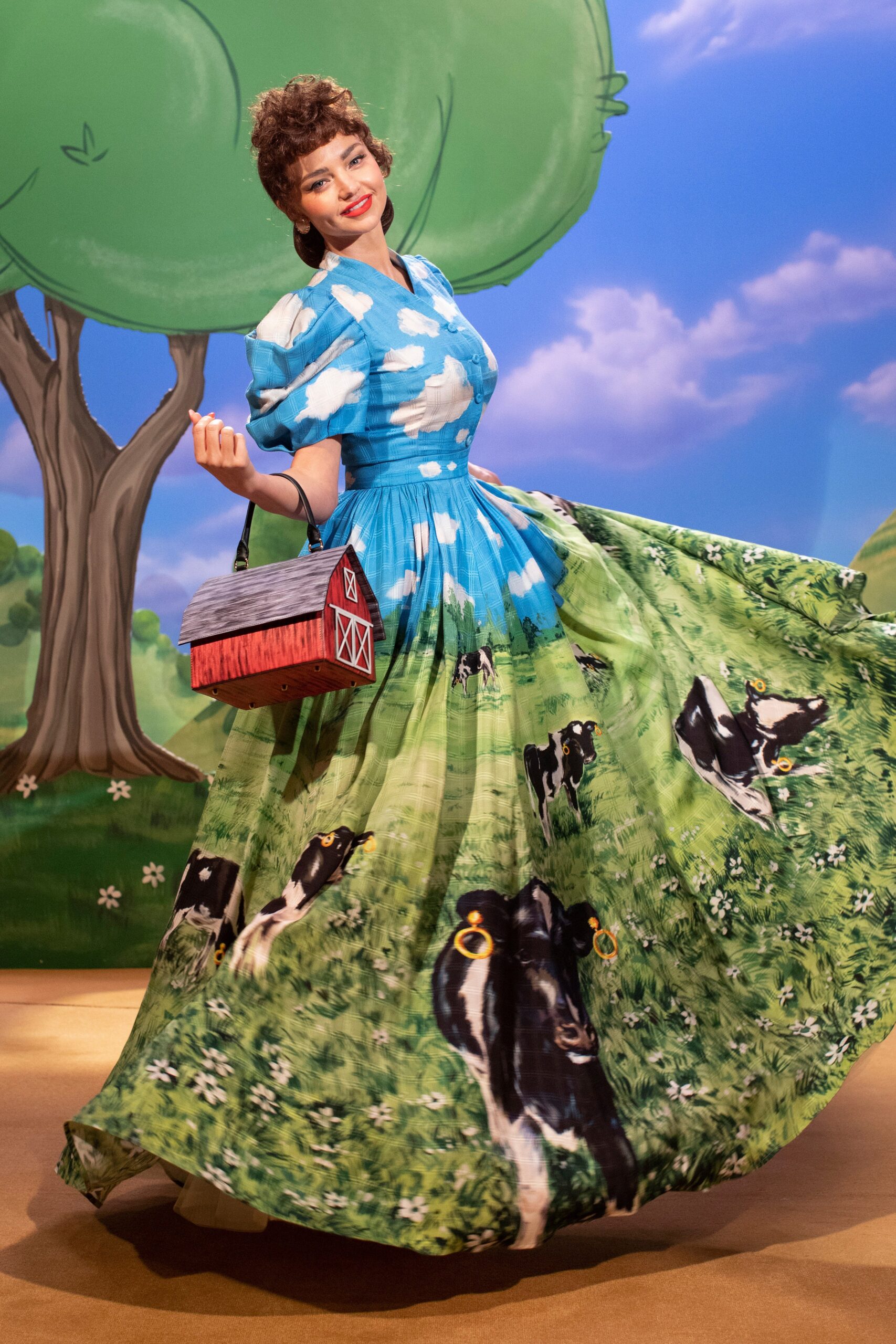 Moschino F/W 21 Look 6