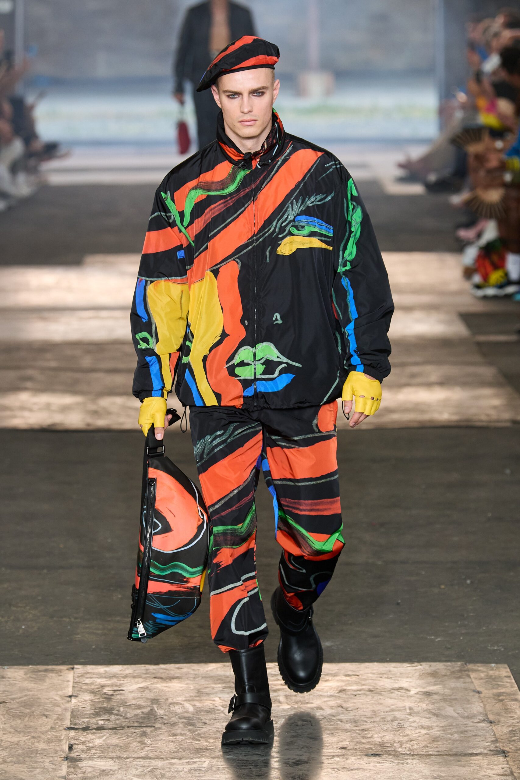 Moschino S/S 23 Menswear Look 6